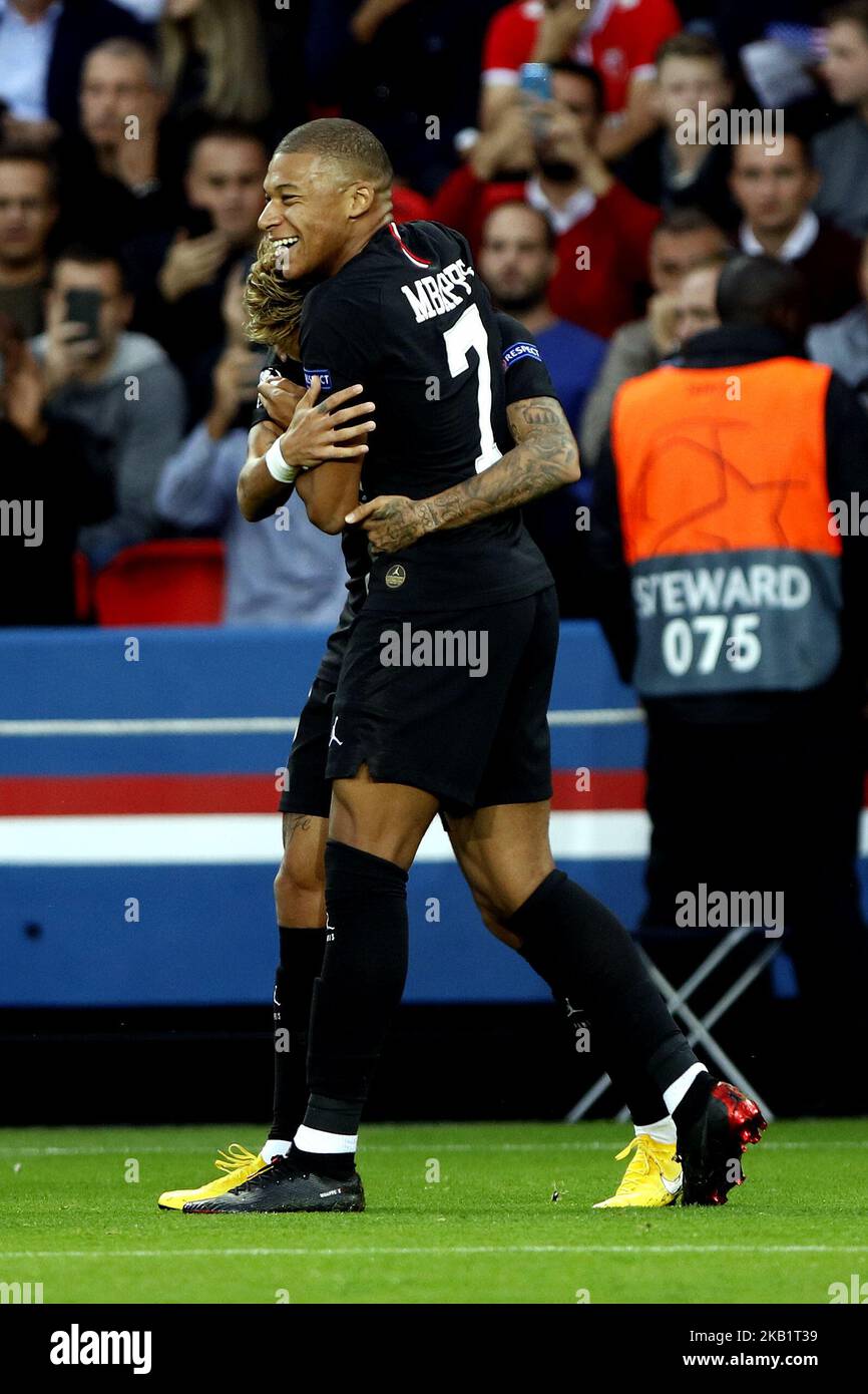Neymar, Kylian Mbappe of PSG during the Group C match of the UEFA Champions League between Paris Saint-Germain and Red Star Belgrade at Parc des Princes on October 3, 2018 in Paris, France. (Photo by Mehdi Taamallah / NurPhoto) Stock Photo