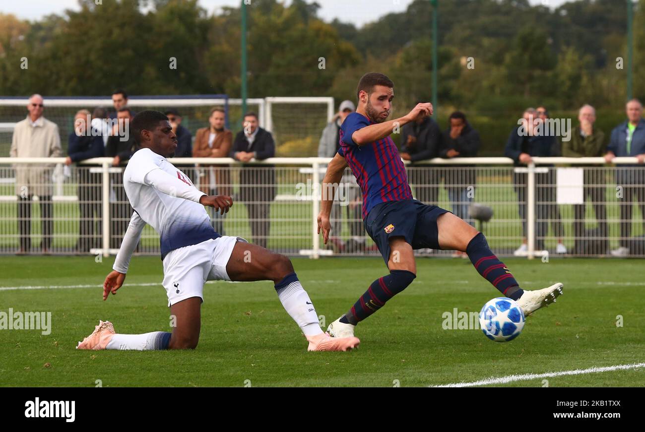 Enfield, UK. 03 October, 2018 L-R Brooklyn Lyons-Foster of Tottenham Hotspur and Abel Ruiz of FC Barcelona during UEFA Youth League match between Tottenham Hotspur and FC Barcelona at Hotspur Way, Enfield. (Photo by Action Foto Sport/NurPhoto)  Stock Photo