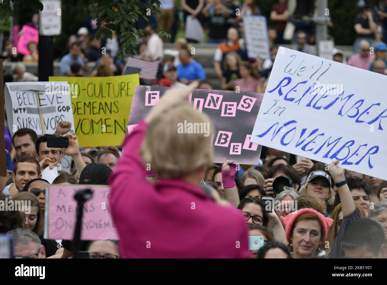 Sen. Elizabeth Warren (D, Mass.) speaks to protestors gathered at the steps of the US Supreme Court as the Nation waits for the expected confirmation Judge Brett Kavanaugh, in Washington, D.C., on October 6, 2018. (Photo by Bastiaan Slabbers/NurPhoto) Stock Photo
