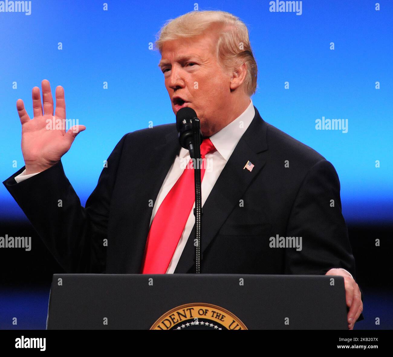 October 8, 2018 - Orlando, Florida, United States - U.S. President Donald Trump addresses attendees at the International Association of Chiefs of Police Annual Convention on October 8, 2018 at the Orange County Convention Center in Orlando, Florida. (Photo by Paul Hennessy/NurPhoto) Stock Photo