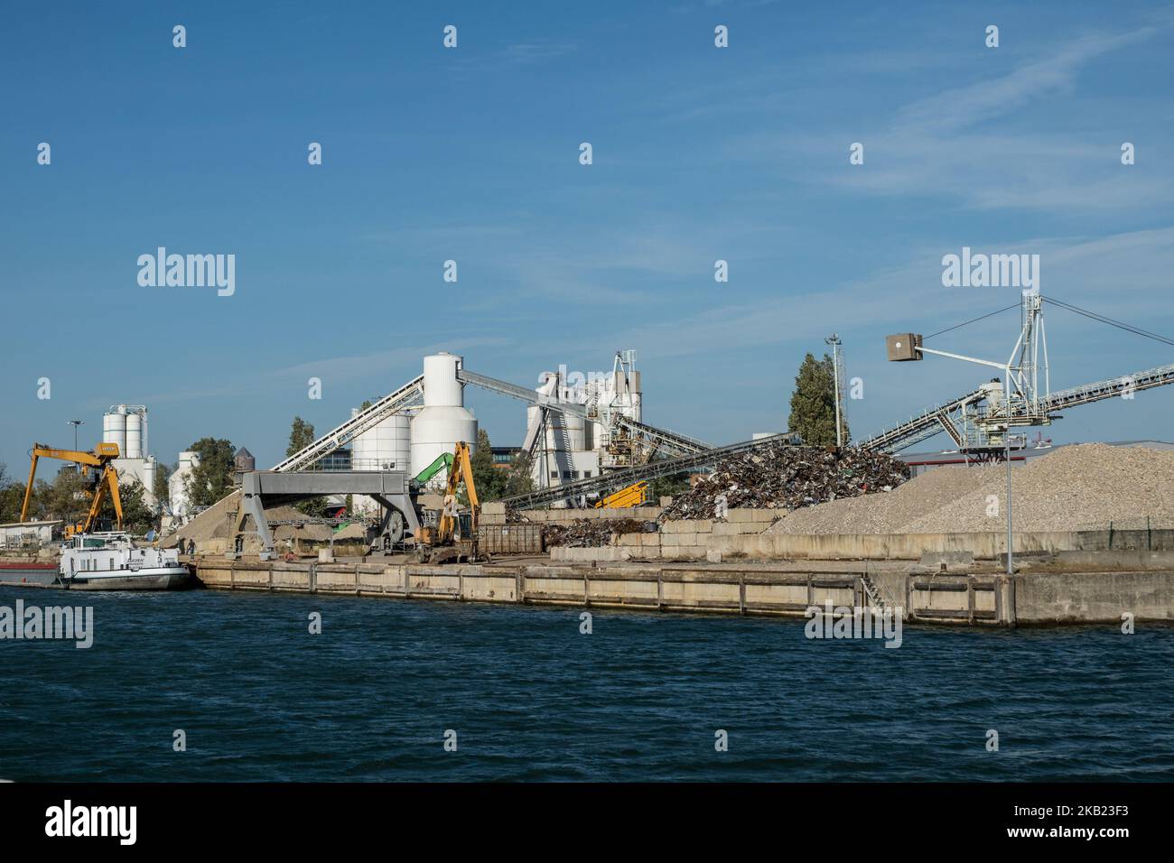 Visit to the port and travel of the Minister of Transport Elisabeth Borne on the occasion of the 80th anniversary of the creation of the Edouard Herriot port in Lyon, France, on 12 October 2018. (Photo by Nicolas Liponne/NurPhoto) Stock Photo