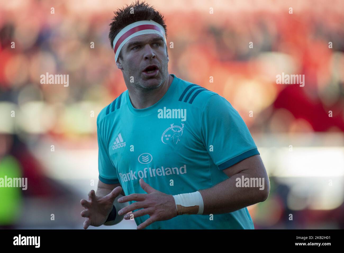 Billy Holland of Munster during the Guinness PRO14 match between Munster Rugby and Glasgow Warriors at Thomond Park Stadium in Limerick, Ireland on October 27, 2018 (Photo by Andrew Surma/NurPhoto) Stock Photo