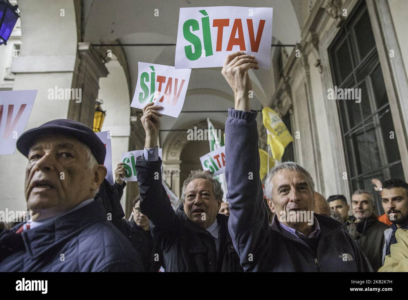 29/10/2018, Torino Italy. In the day where the town council voted to stop the project of the high speed train two different party meet in front of city hall, one against high speed train and one favorable at the construction of the new railway that will connect Torino with Lyon in France. In the picture people shown a poster supporting the project. (Photo by Mauro Ujetto/NurPhoto)  Stock Photo
