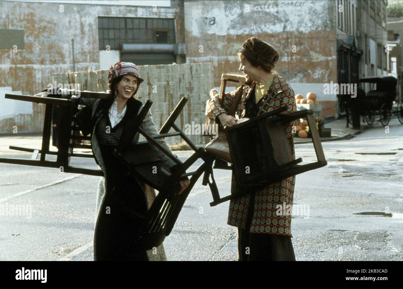 IRON JAWED ANGELS, HILARY SWANK, FRANCES O'CONNOR, 2004 Stock Photo Alamy