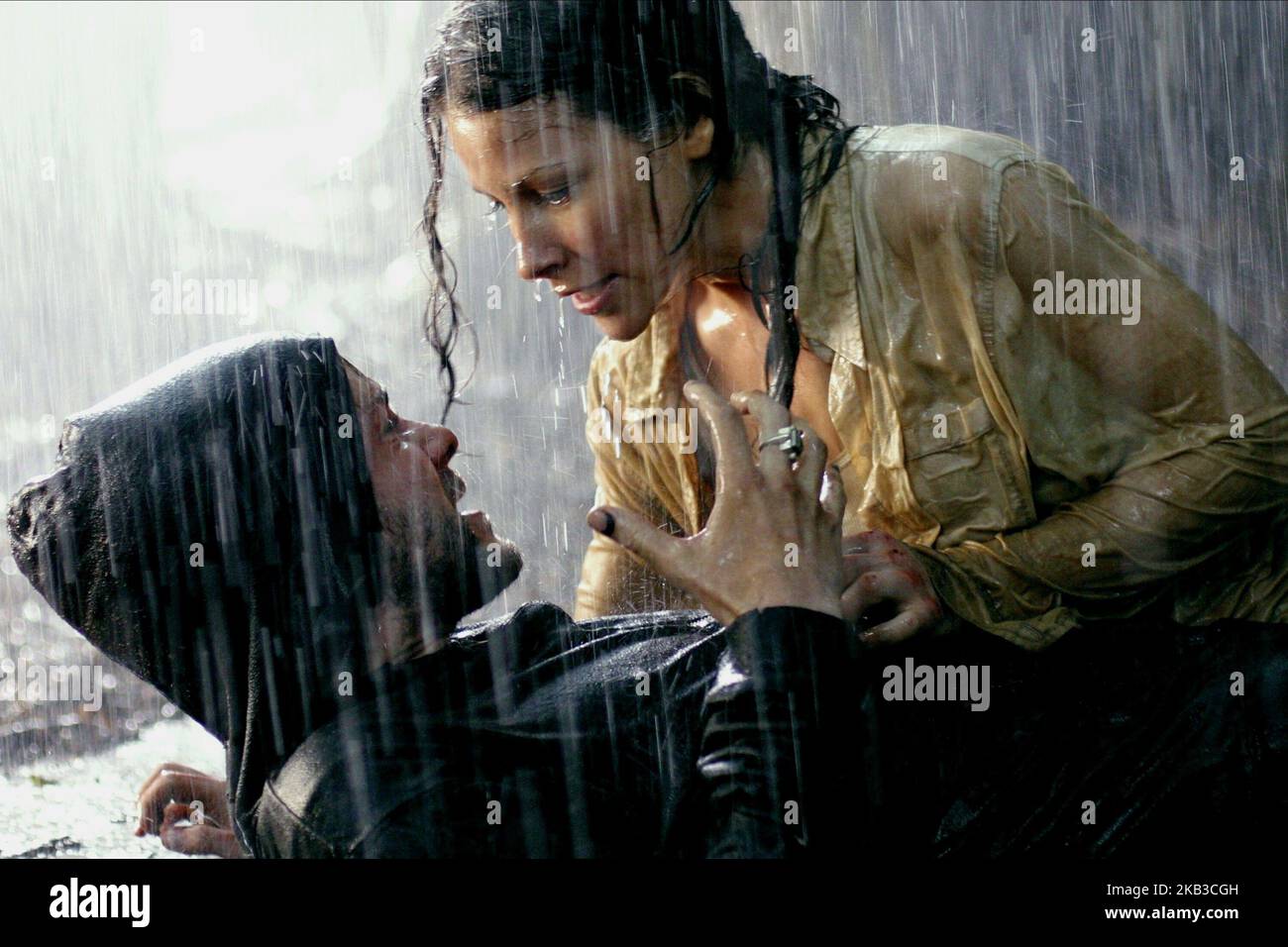 LOST SEASON 1, DOMINIC MONAGHAN, EVANGELINE LILLY, 2004 Stock Photo Alamy LOST SEASON 1, DOMINIC MONAGHAN, EVANGELINE LILLY, 2004 Stock Photo Alamy