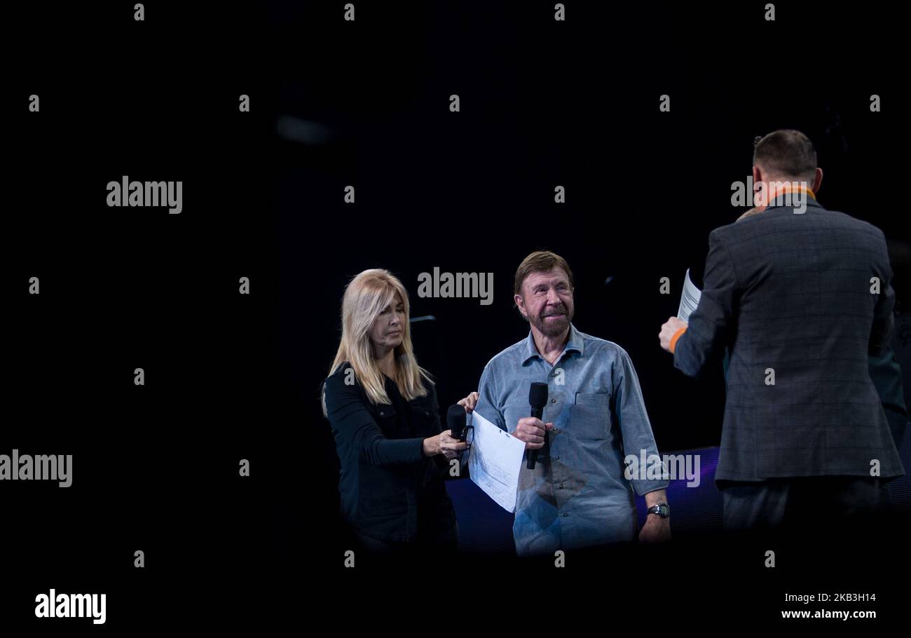 Chuck and Gena Norris make a presentation during Baptista Aid charity event on Nov 24, 2018 at Papp László Arena in Budapest, Hungary. (Photo by Robert Szaniszló/NurPhoto) Stock Photo