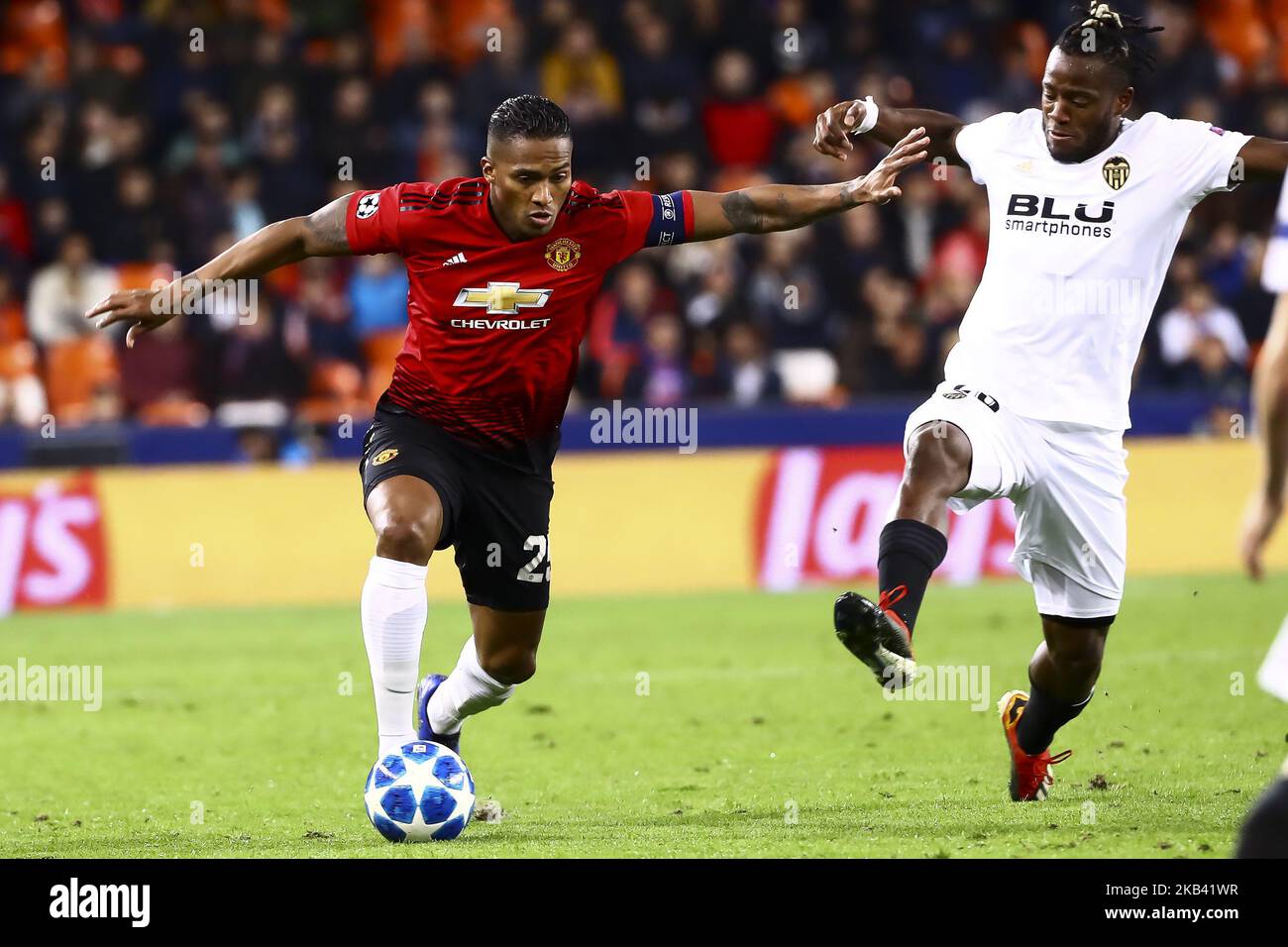 Antonio Valencia of Manchester United during UEFA Champions League Group H between Valencia CF and Manchester United at Mestalla stadium on December 12, 2018. (Photo by Jose Miguel Fernandez/NurPhoto) (Photo by Jose Miguel Fernandez/NurPhoto) Stock Photo