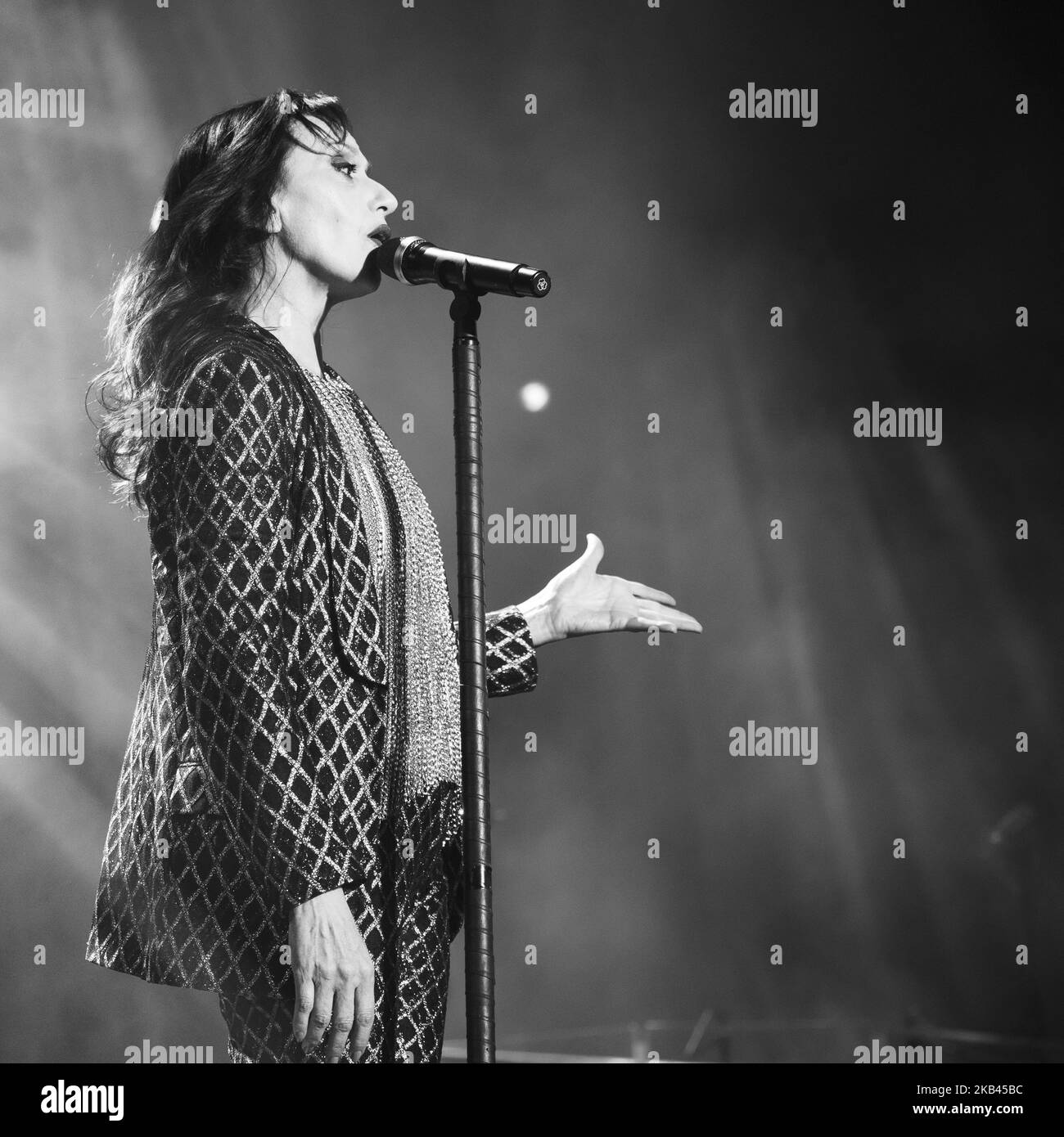 Spanish singer Luz Casal performs during a concert at WiZink Center in Madrid, Spain, 16 December 2018. (Photo by Oscar Gonzalez/NurPhoto) Stock Photo
