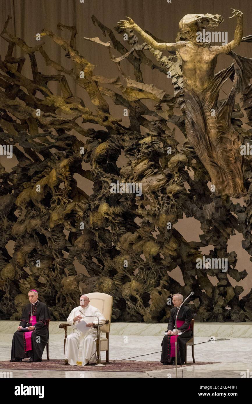 Pope Francis attends a genaral audience in Paul VI hall at the Vatican City, 16 January, 2019. (Photo by Massimo Valicchia/NurPhoto) Stock Photo