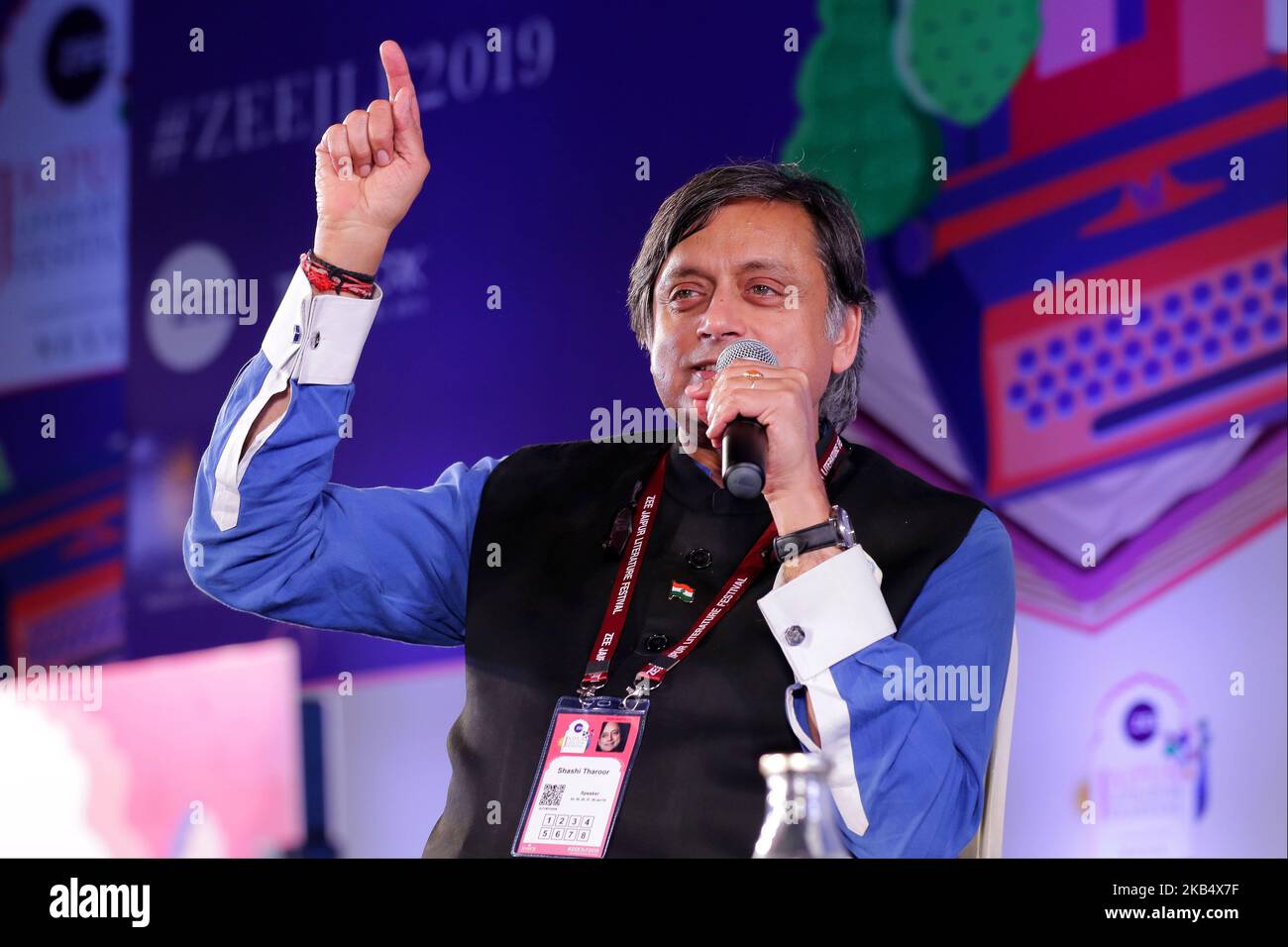Indian Congress Senior Leader Shashi Tharoor speaks during the session at the Jaipur Literature Festival 2019, at Diggi Palace in Jaipur,Rajasthan,India on Thursday , Jan 24,2019. (Photo by Vishal Bhatnagar/NurPhoto) Stock Photo