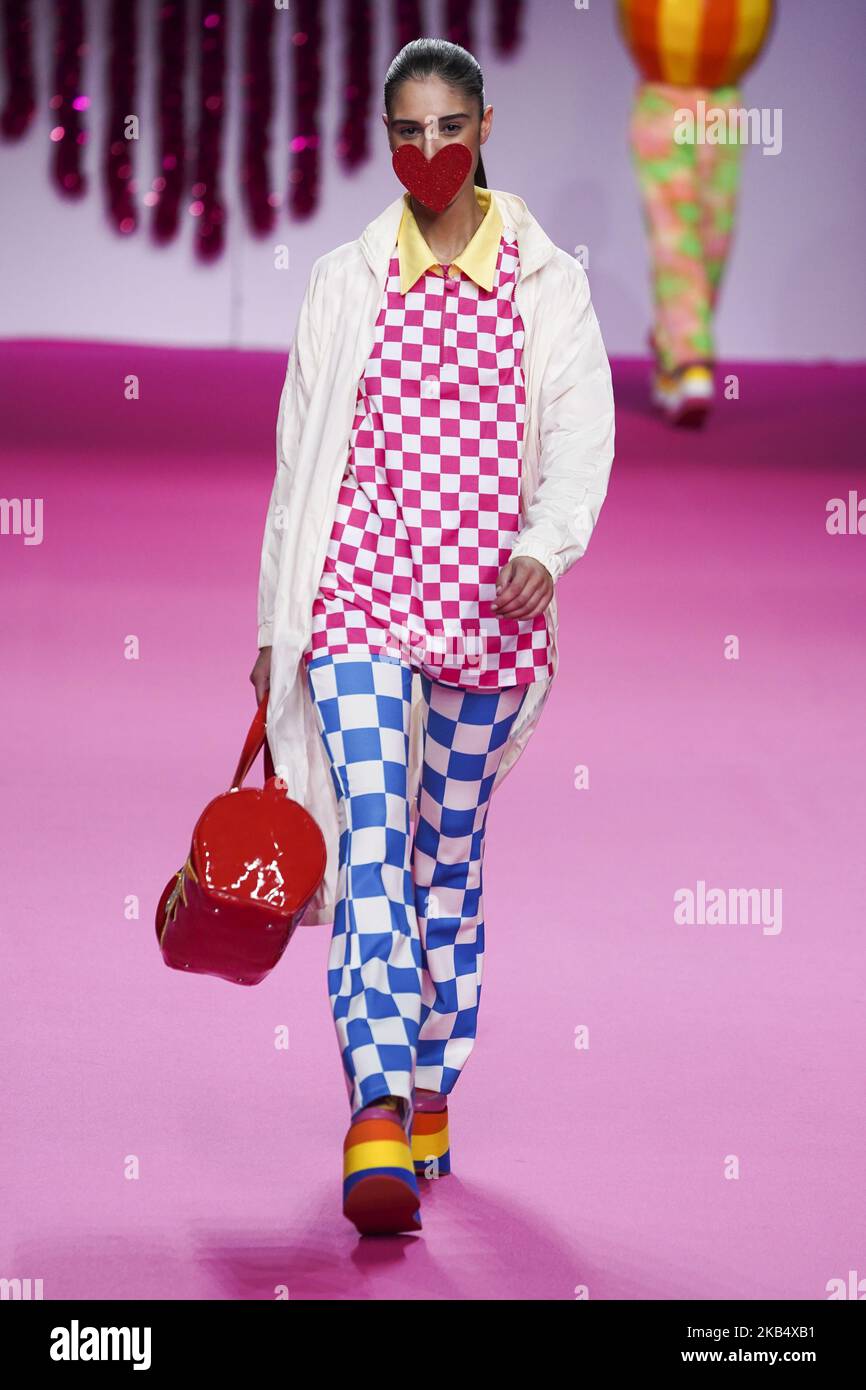 Agatha ruiz de top la prada aw19