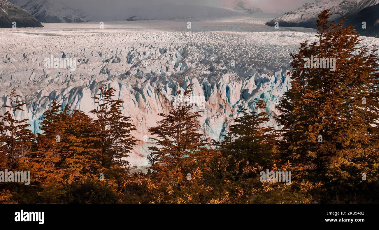 Perito Moreno Glacier, Parque Nacional , Los Glaciares, Santa Cruz, Patagonia Argentina Stock Photo