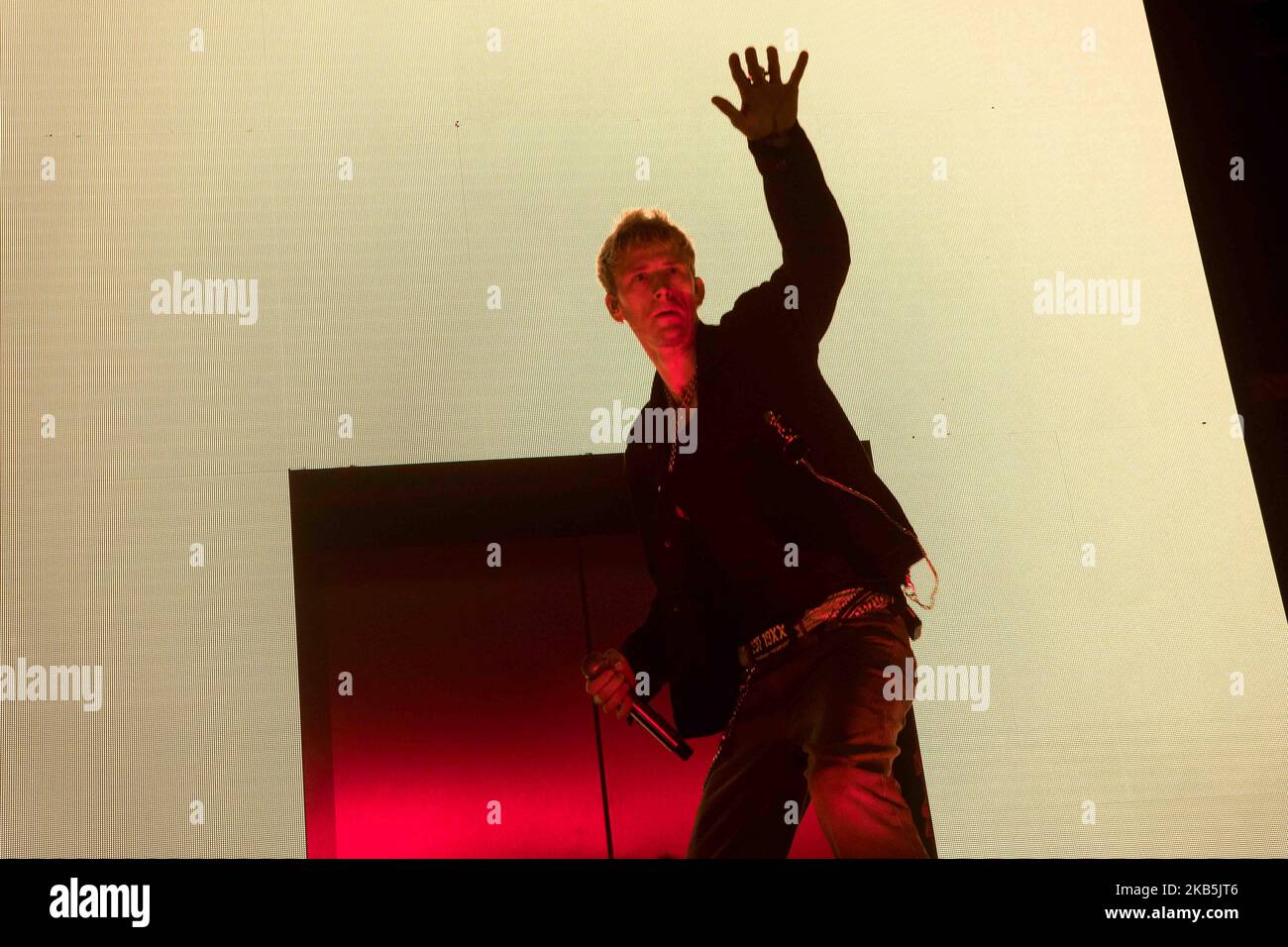 Machine gun kelly rapper hi-res stock photography and images