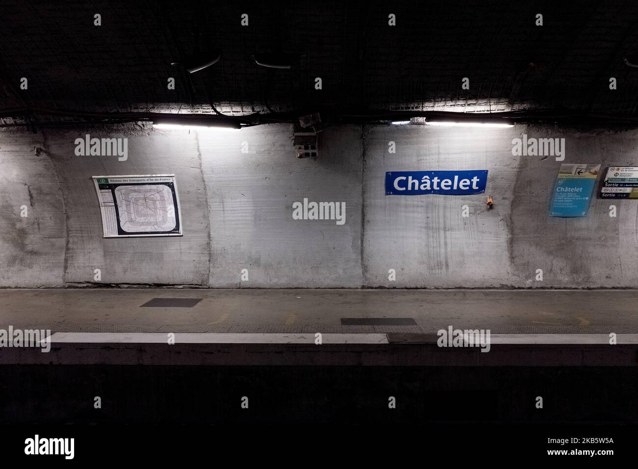 The platforms of the Chatelet station on metro line 4 are deserted after the closure to traffic in the middle of the morning on Friday, September 13, 2019, when all the unions of RATP, the Parisian transport authority that operates the capital's metro lines, began a strike to protest against the reform of pension schemes and the end of their special schemes. Most of the metro lines in Paris were disrupted, including 10 completely closed metro lines. Parisians anticipated the strike by limiting their travel as much as possible and by taking a day off or dealing with telework. In fact, the trans Stock Photo