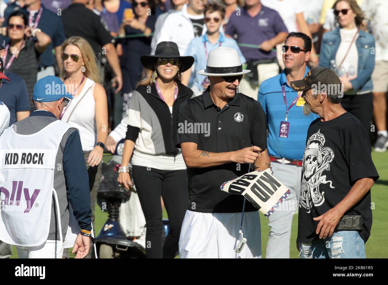 Michigan native Kid Rock sings an autograph during a celebrity shootout at the conclusion of the second round of The Ally Challenge presented by McLaren at Warwick Hills Golf & Country Club, Grand Blanc, MI, USA Saturday, September 14, 2019. (Photo by Jorge Lemus/NurPhoto) Stock Photo