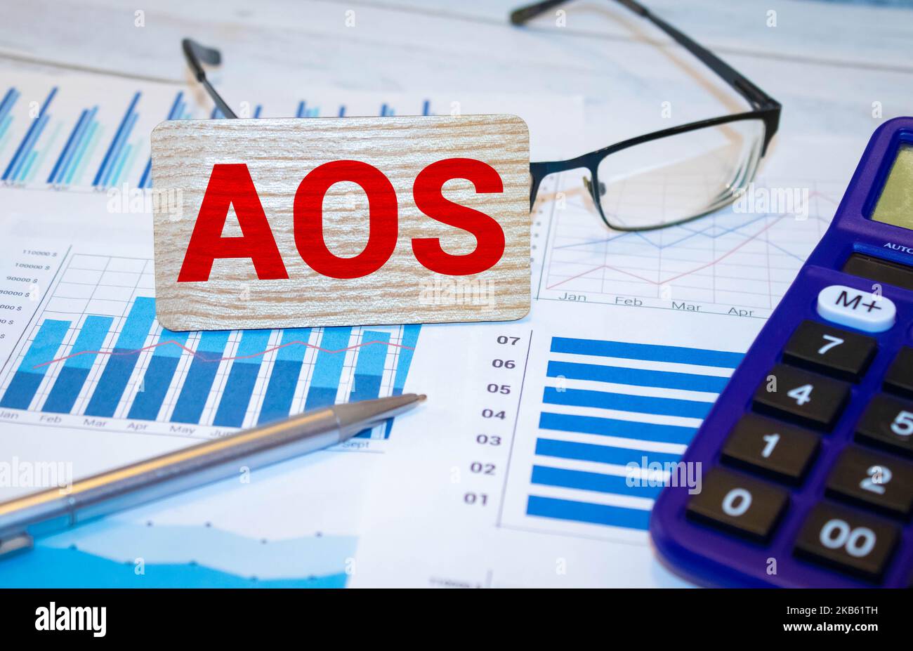 Advance refundi hi-res stock photography and images - Alamy