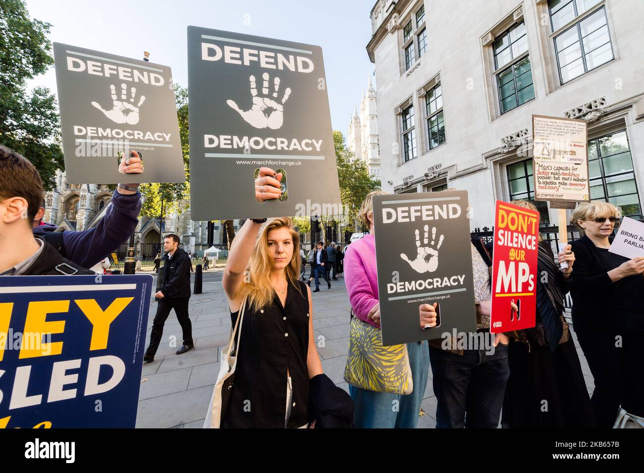 Demonstrators stage a silent protest outside the Supreme Court against Boris Johnson's suspension of parliament on 17 September, 2019 in London, England. Today, the Supreme Court judges begin a three-day hearing over the claim that Prime Minister Boris Johnson acted unlawfully in advising the Queen to prorogue parliament for five weeks in order to prevent MPs from debating the Brexit crisis. (Photo by WIktor Szymanowicz/NurPhoto) Stock Photo