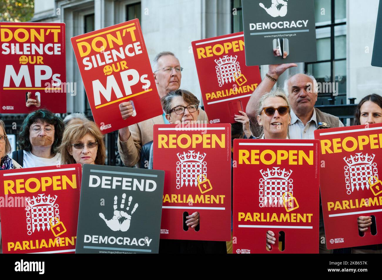 Demonstrators stage a silent protest outside the Supreme Court against Boris Johnson's suspension of parliament on 17 September, 2019 in London, England. Today, the Supreme Court judges begin a three-day hearing over the claim that Prime Minister Boris Johnson acted unlawfully in advising the Queen to prorogue parliament for five weeks in order to prevent MPs from debating the Brexit crisis. (Photo by WIktor Szymanowicz/NurPhoto) Stock Photo