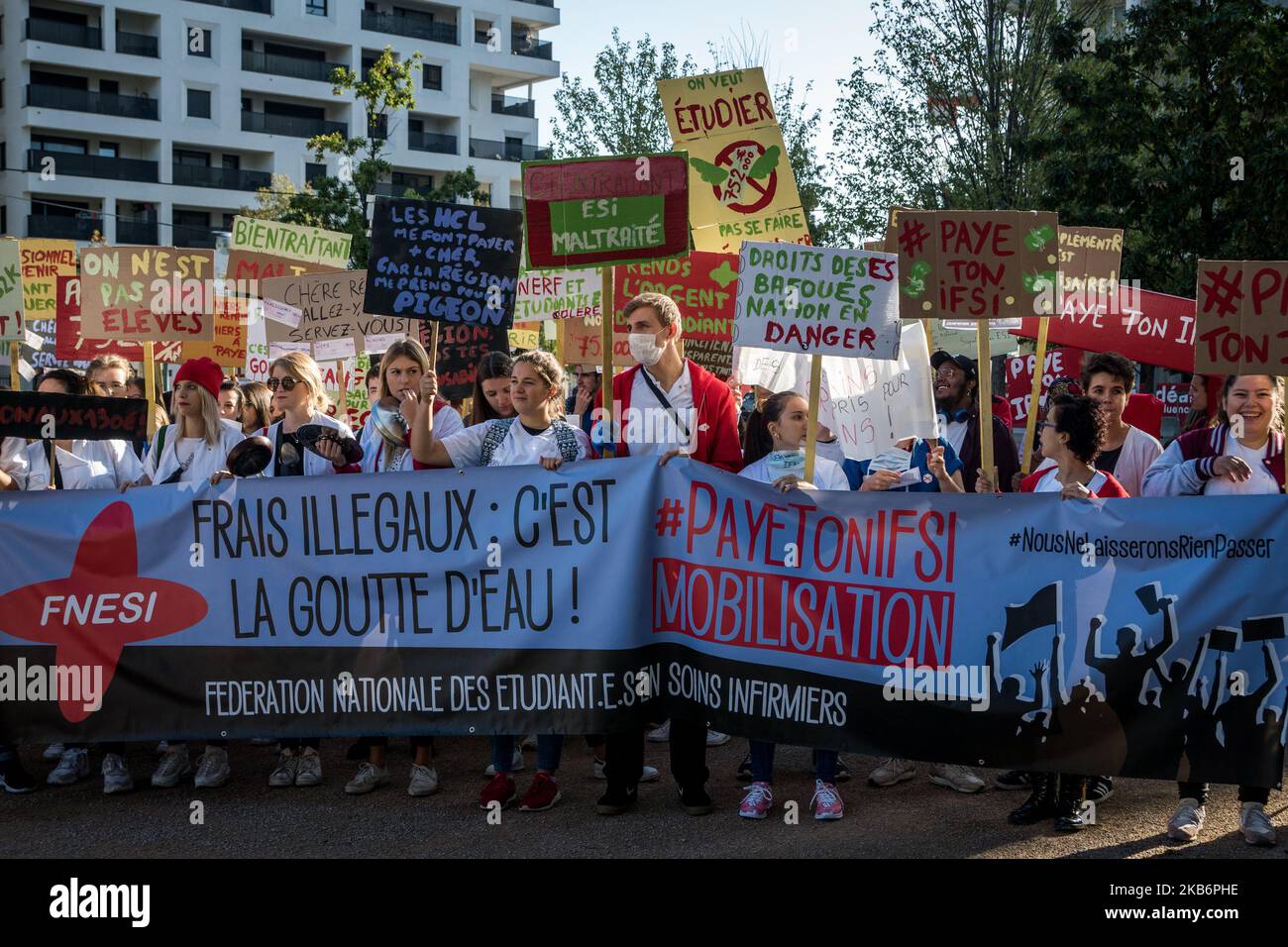 Demonstrations by nursing students outside the headquarters of the Auvergne Rhône Alpes region in Lyon, France, on September 23, 2019 as part of a national day of mobilization at the call of the National Federation of Nursing Students (FNESI). (Photo by Nicolas Liponne/NurPhoto) Stock Photo