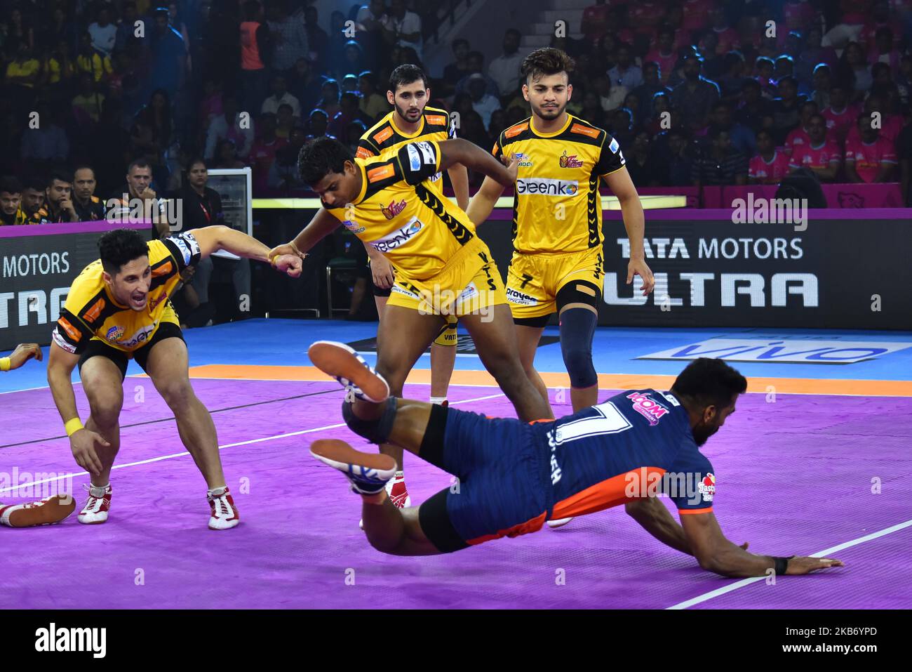 Players of bengal warriors hires stock photography and images Alamy