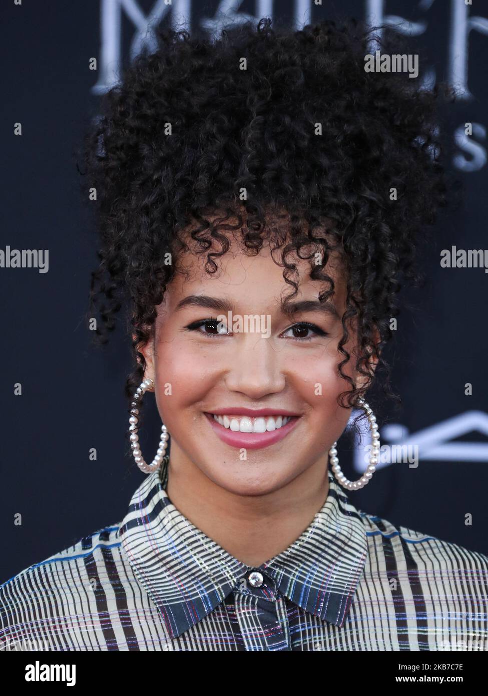 hollywood-los-angeles-california-usa-september-30-sofia-wylie