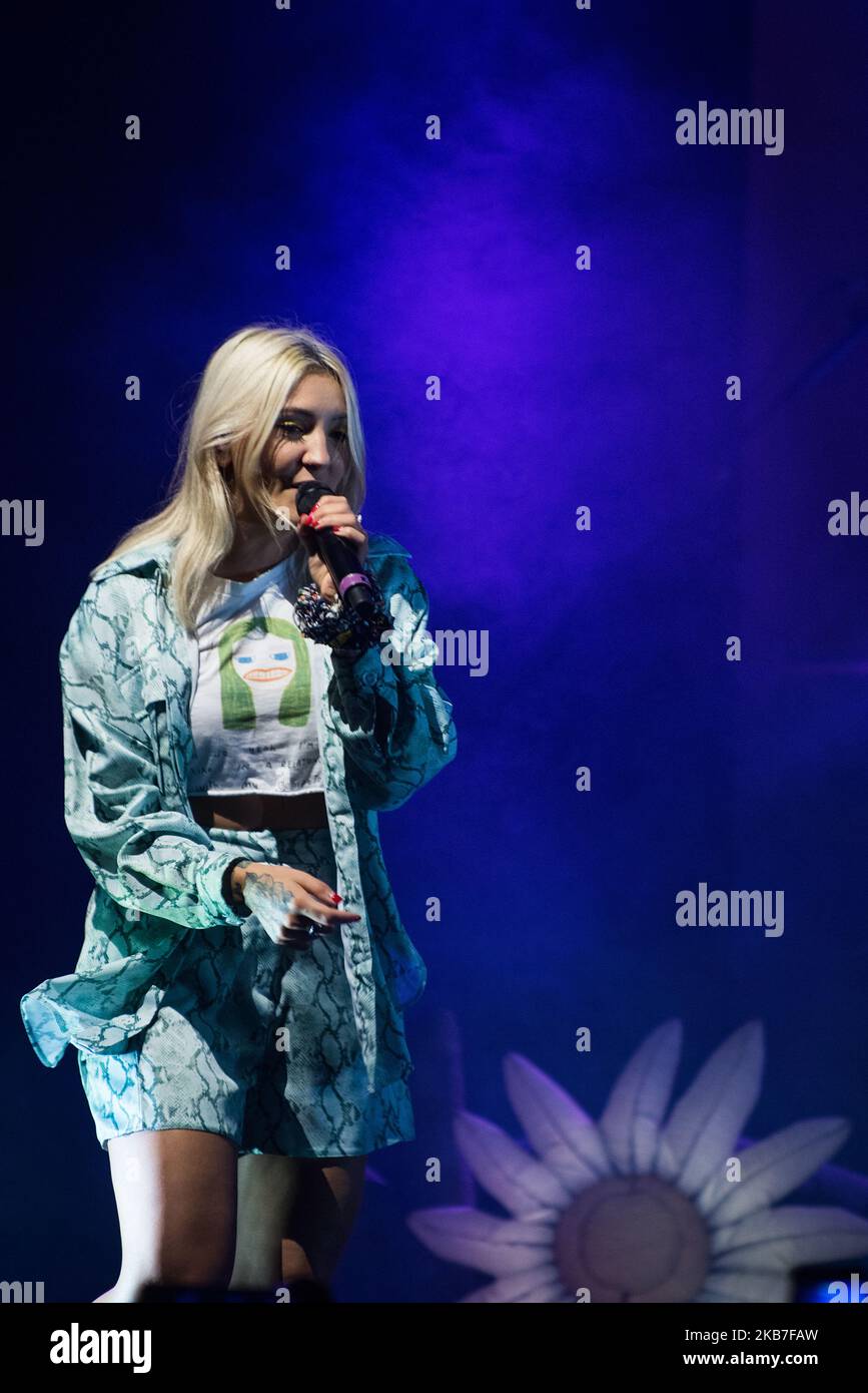 Julia Michaels out and about for Keith Urban in Concert on the NBC Today  Show, Rockefeller Plaza, New York, NY August 2, 2018. Photo By: Derek Storm/ Everett Collection Stock Photo - Alamy