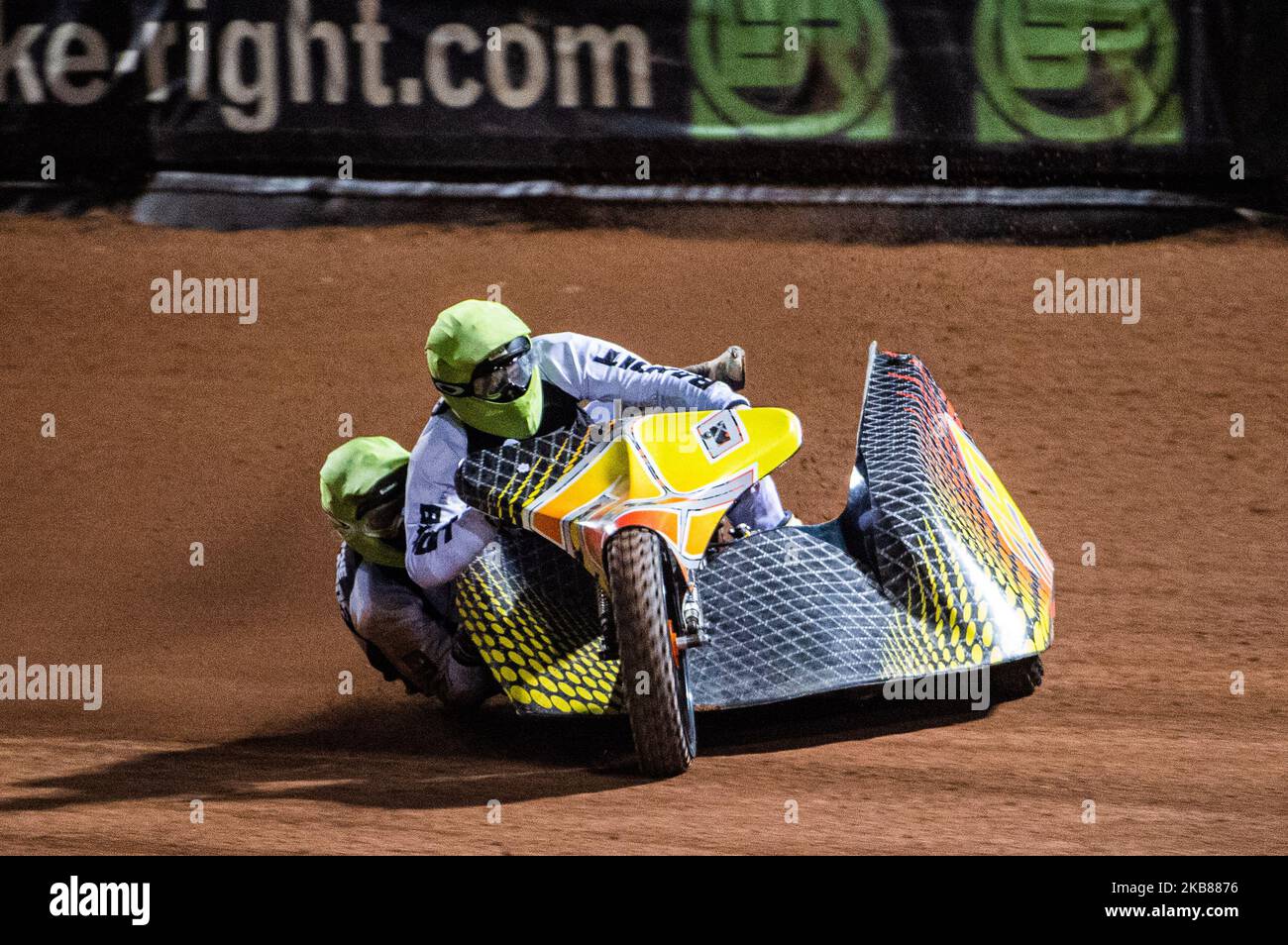 Tom Cossar & Wayne Rickards(29) in action during the ACU Sidecar Speedway Manchester Masters, Belle Vue National Speedway Stadium, Manchester Friday 11 October 2019 (Photo by Ian Charles/MI News/NurPhoto) Stock Photo