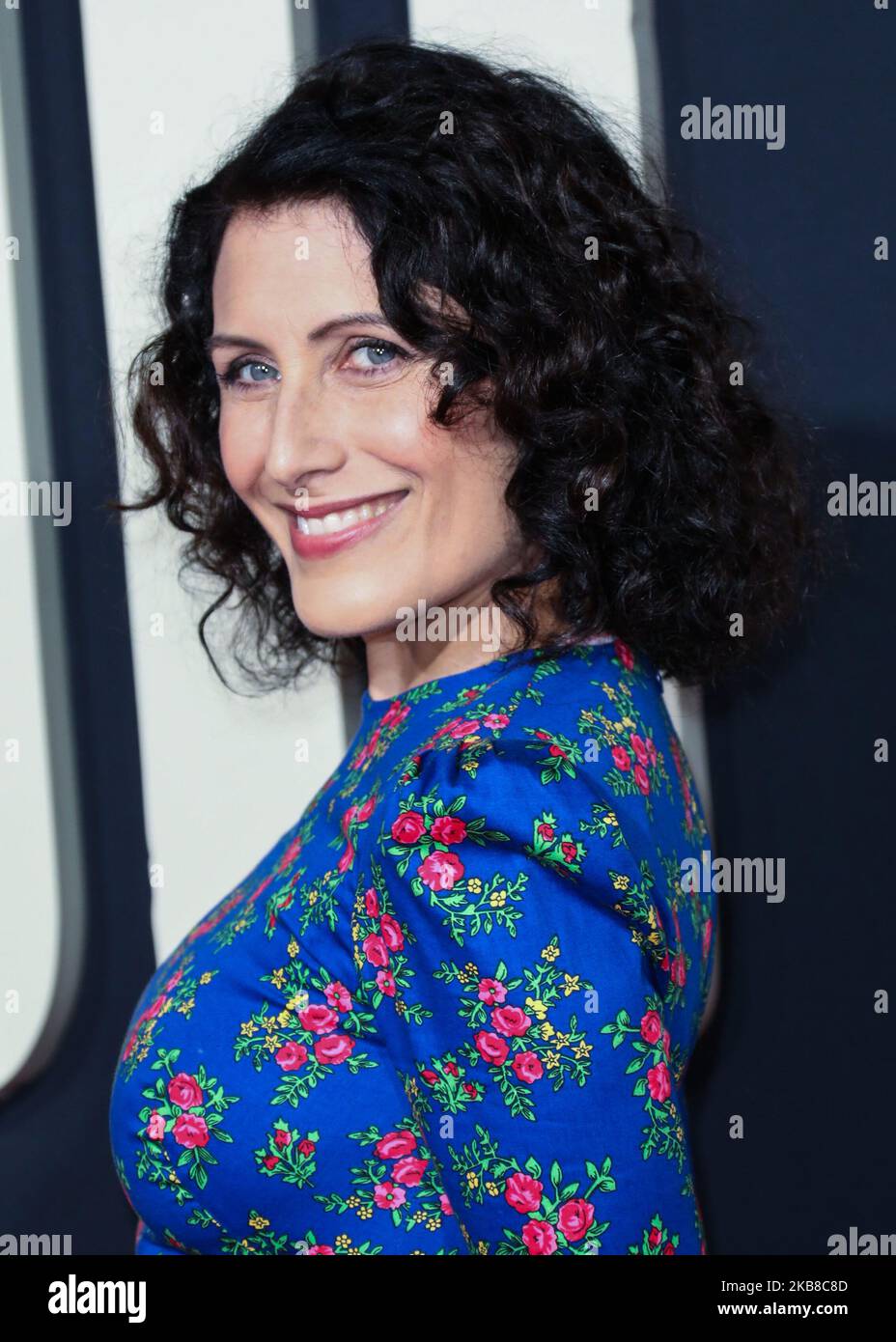 HOLLYWOOD, LOS ANGELES, CALIFORNIA, USA - OCTOBER 15: Actress Lisa Edelstein arrives at the Premiere Of Fox Searchlight's 'Jojo Rabbit' held at the Hollywood American Legion Post 43 on October 15, 2019 in Hollywood, Los Angeles, California, United States. (Photo by David Acosta/Image Press Agency/NurPhoto) Stock Photo