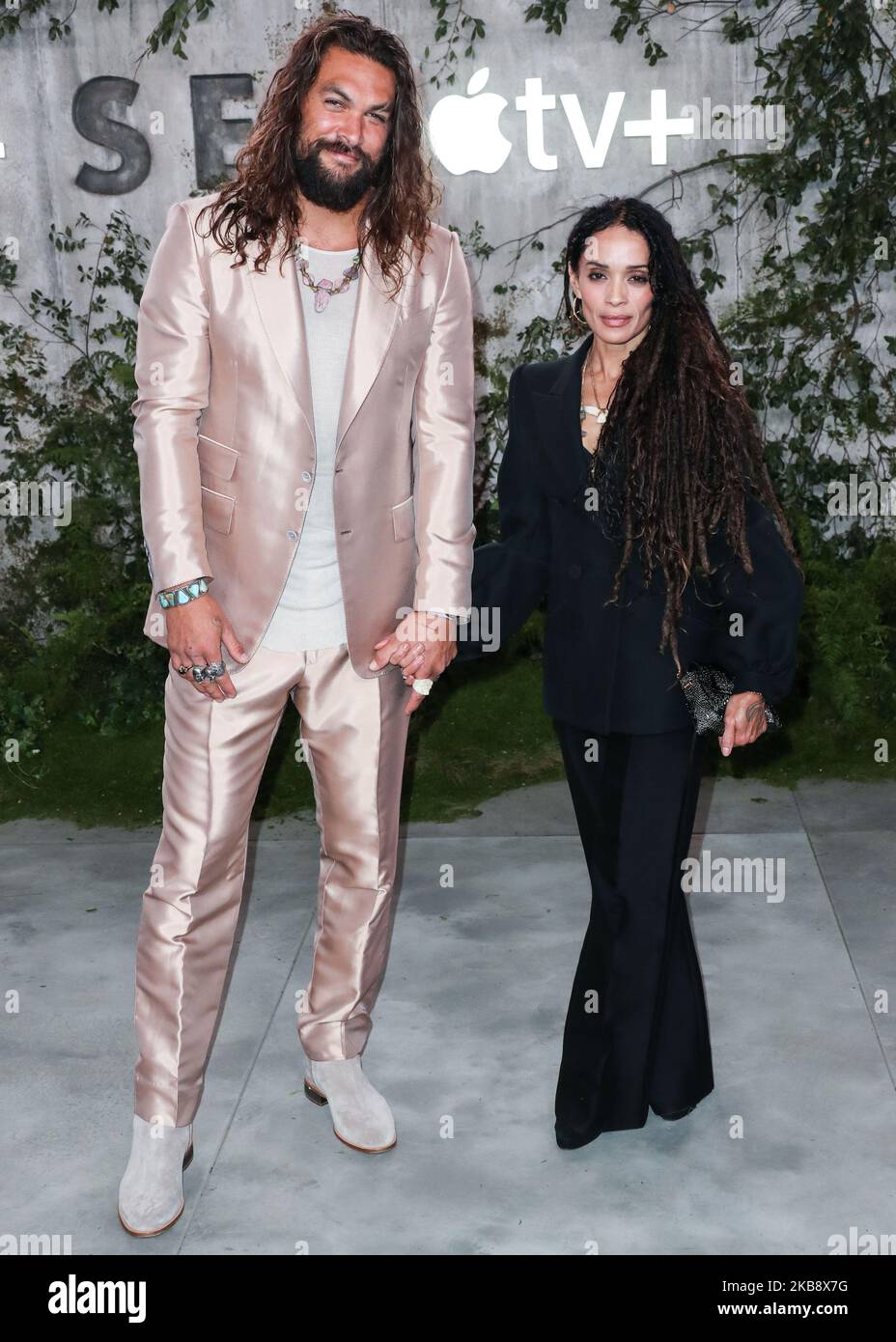 WESTWOOD, LOS ANGELES, CALIFORNIA, USA - OCTOBER 21: Actor Jason Momoa and wife/actress Lisa Bonet arrive at the World Premiere Of Apple TV+'s 'See' held at the Fox Village Theater on October 21, 2019 in Westwood, Los Angeles, California, United States. (Photo by Xavier Collin/Image Press Agency/NurPhoto) Stock Photo