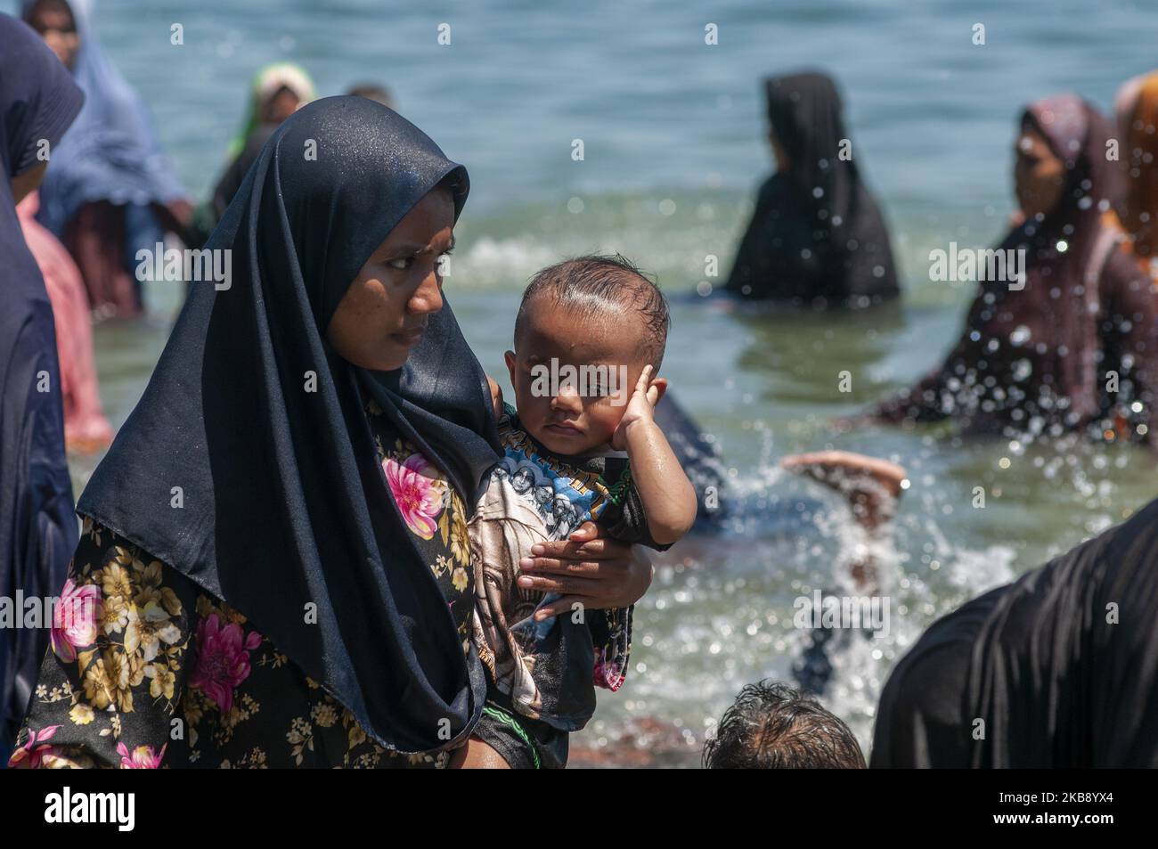 Safar bath ritual hires stock photography and images Alamy