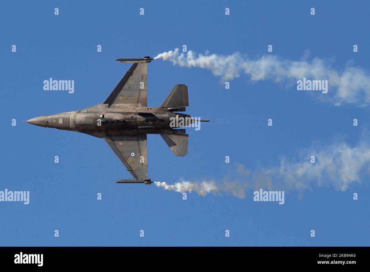 Greek HAF F16 ' Zeus ' Demo Team during the Athens Flying Week 2019 Air Show. Hellenic Air Force Lockheed Martin F-16C Block 52 ( F-16C Blk 52+ ) from 340 Squadron Mira ( 340SQN 'Fox' ) as seen in a flying demonstration from demo pilot Major Georgios Papadakis at Tanagra Military Air Base LGTG airport. Athens, Greece - September 22, 2019 (Photo by Nicolas Economou/NurPhoto) Stock Photo
