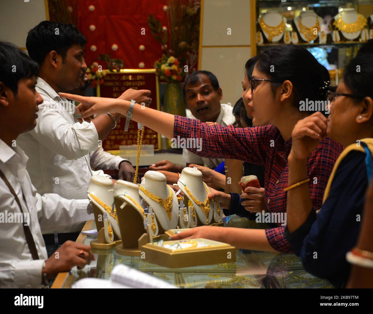Gold jewellery purchase deals