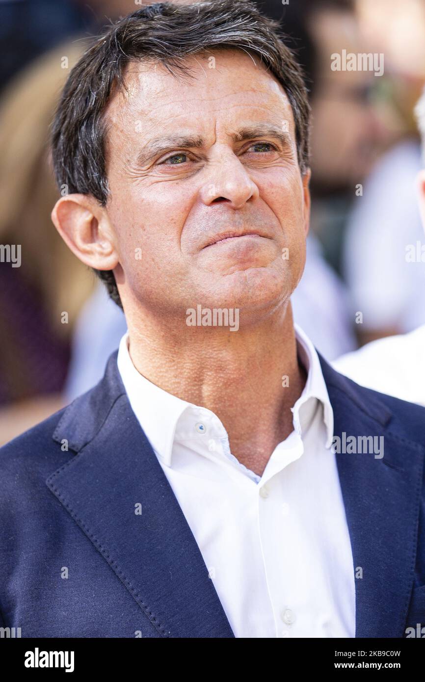 The politician Manuel Valls during the Spanish demonstration protesting against the catalan separatists and claiming for the unity of Spain on 27 October 2019, in Barcelona, Spain. (Photo by Xavier Bonilla/NurPhoto) Stock Photo