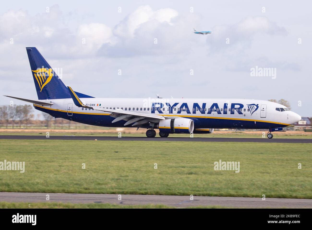 Ryanair low cost carrier, Boeing 737-8AS(WL) aircraft as seen on final approach landing on Polderbaan runway 18R/36L at Amsterdam Schiphol International Airport AMS EHAM in The Netherlands. The Boeing 737-800 Next Gen has the registration EI-DAN with 2x CFMI jet engines. Ryanair RYR FR, the Irish budget carrier connects the Dutch city with Dublin, Ireland and Malaga, Spain. Amsterdam, Netherlands - October 27, 2019 (Photo by Nicolas Economou/NurPhoto) Stock Photo
