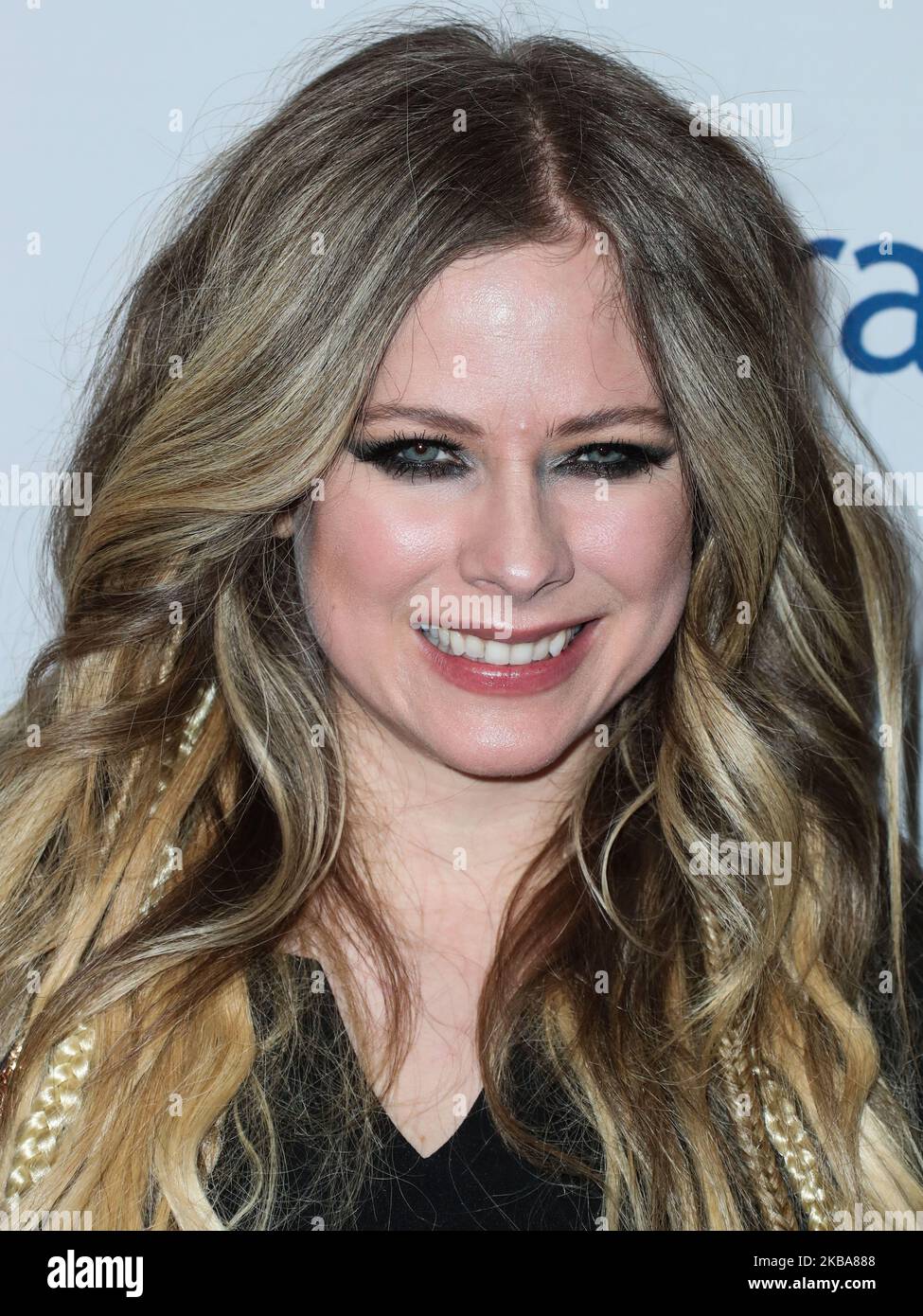 BEVERLY HILLS, LOS ANGELES, CALIFORNIA, USA - NOVEMBER 06: Singer Avril