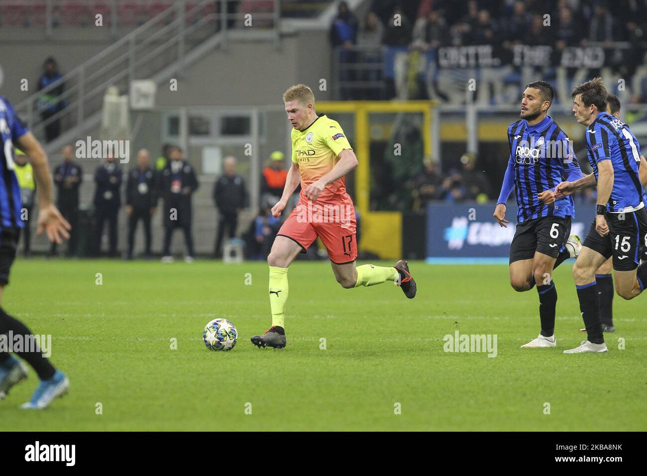 Kevin de bruyne of manchester city fc hi-res stock photography and