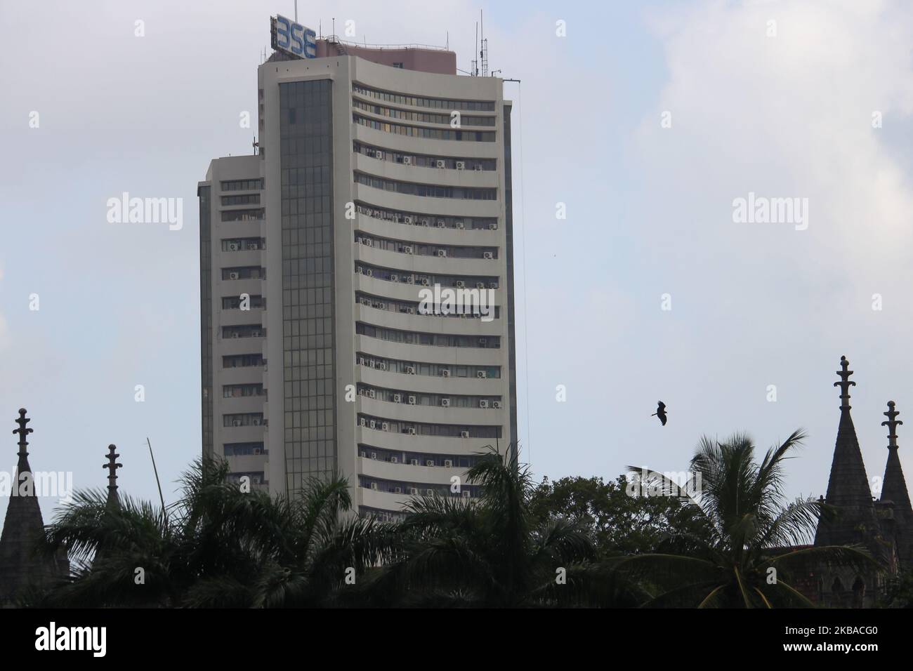 A bird flies past the Bombay Stock Exchange (BSE) building in Mumbai, India on 08 November 2019. (Photo by Himanshu Bhatt/NurPhoto) Stock Photo