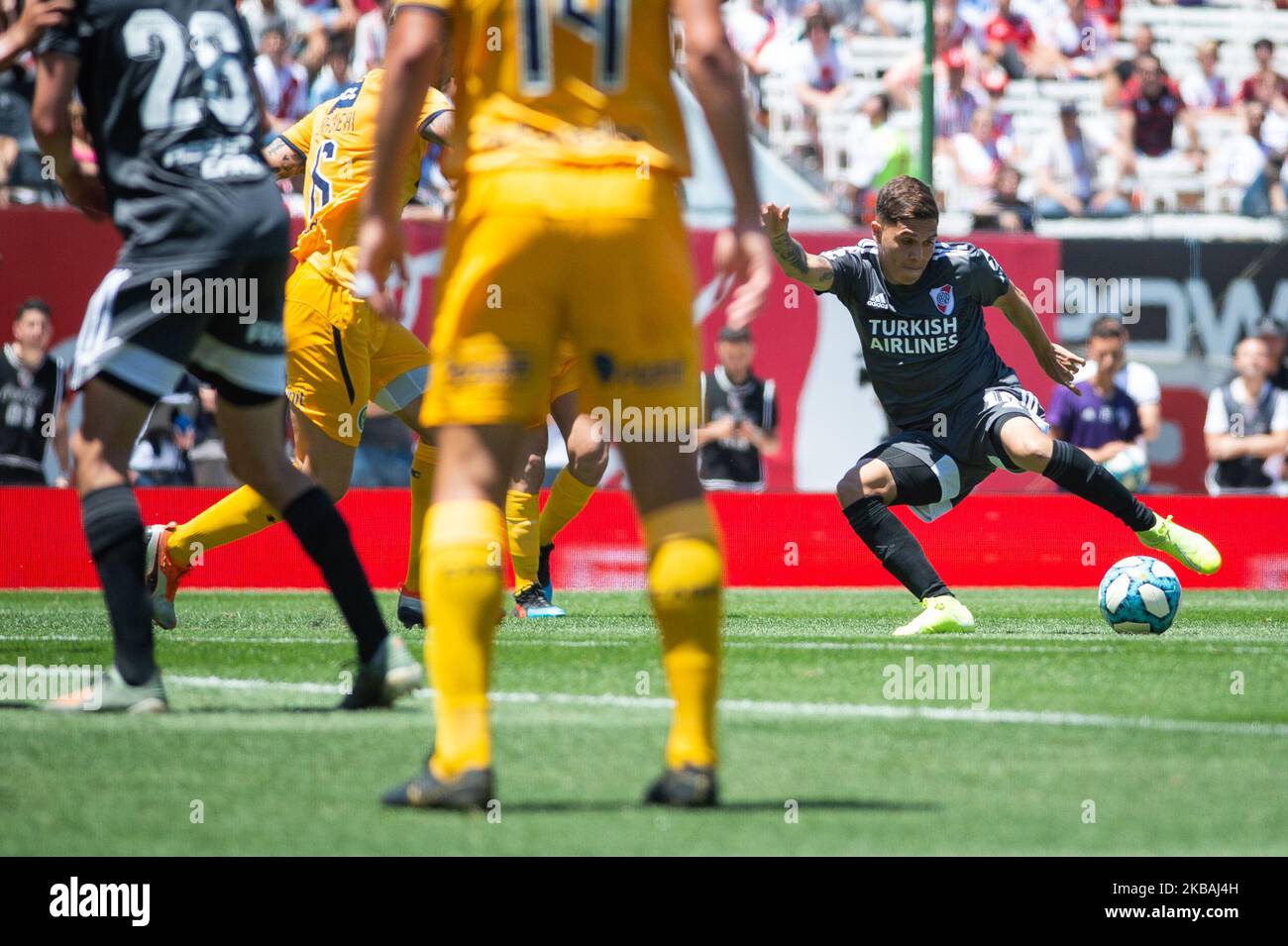 Juan Fernando Quintero during a match between River Plate and Rosario Central as part of Superliga Argentina 2019/20 at Estadio Monumental Antonio Vespucio Liberti on November 10, 2019 in Buenos Aires, Argentina. (Photo by Manuel Cortina/NurPhoto) Stock Photo