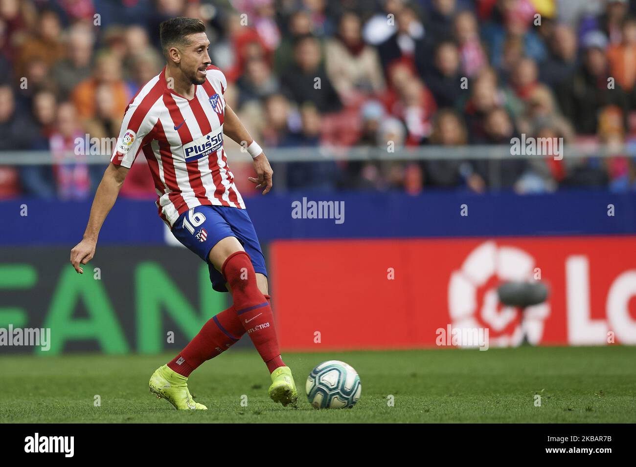 Hector Herrera of Atletico Madrid does passed during the Liga match between Club Atletico de Madrid and RCD Espanyol at Wanda Metropolitano on November 10, 2019 in Madrid, Spain. (Photo by Jose Breton/Pics Action/NurPhoto) Stock Photo
