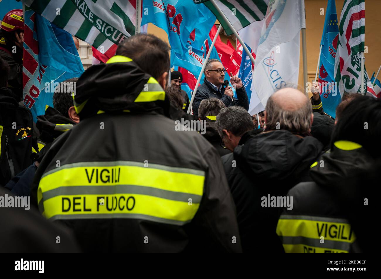 Demonstration in Piazza Montecitorio of the Fire Brigade with the trade unions of Fp Cgil Vvf, Fns Cisl and Uil Pa Vvf. they ask for more resources to guarantee rights, wages and safeguards to the Vigil del Fuoco in the Budget law. This in a nutshell the claim to the basis of the unitary mobilization day, promoted by Fp Cgil Vvf, Fns Cisl and Uil Pa Vvf, of the Fire Department and which today saw a massive participation in the garrison in Piazza Montecitorio in Rome. on November 15, 2019 in Rome, Italy (Photo by Andrea Ronchini/NurPhoto) Stock Photo