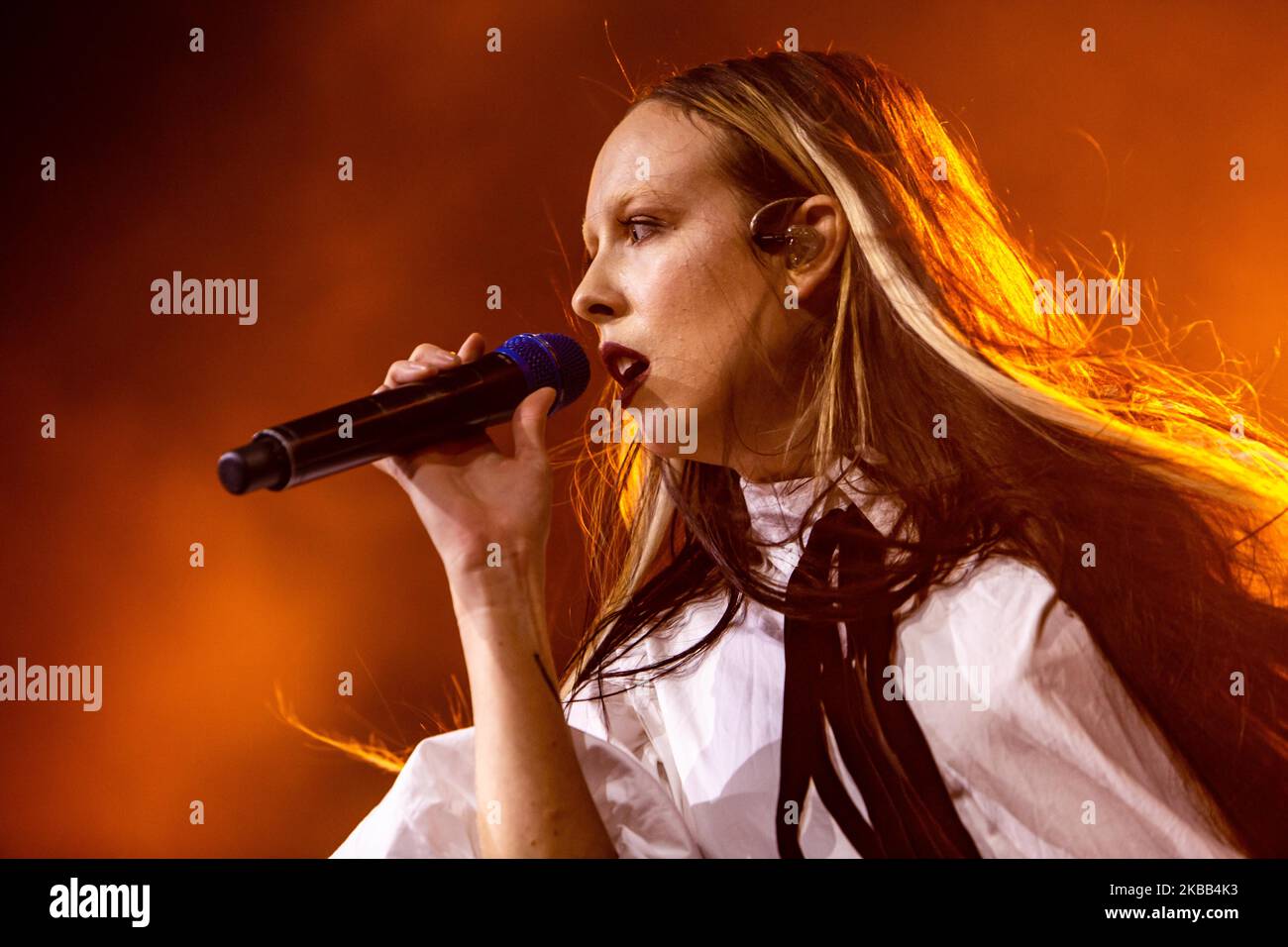 Allie X, real name Alexandra Ashley Hughes, performs on stage at Fabrique on November 14, 2019 in Milano, Italy (Photo by Mairo Cinquetti/NurPhoto) Stock Photo