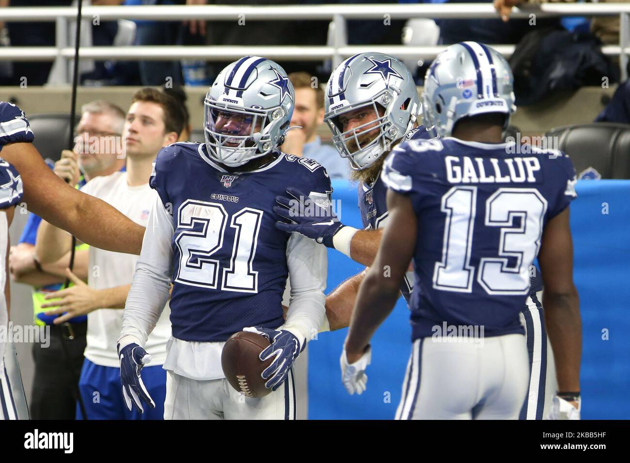 January 05, 2019: Dallas Cowboys running back Ezekiel Elliott #21