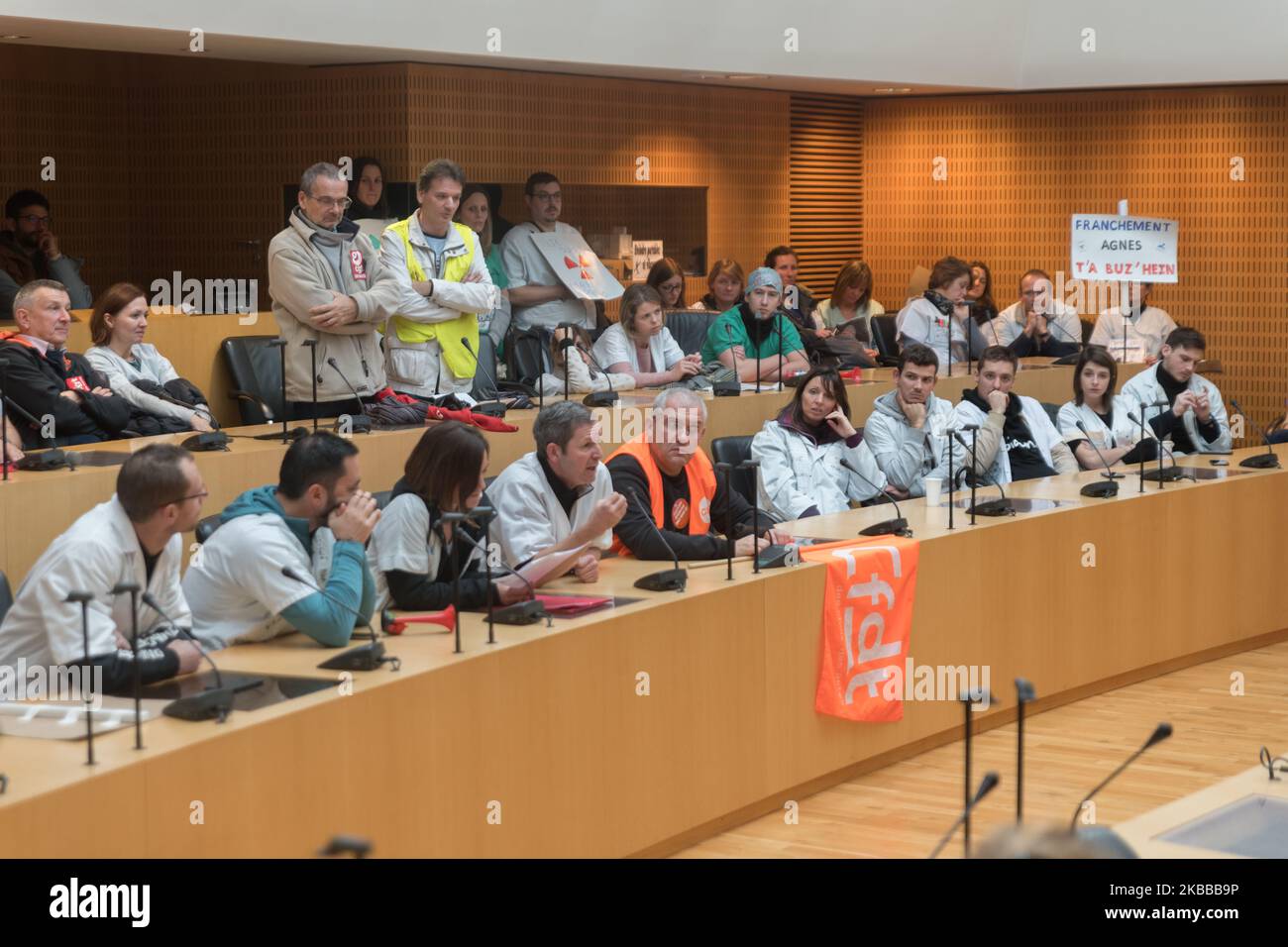 Thursday, November 21, 2019, the radiology manipulator of various hospitals in the Pays-de-la-Loire region demonstrated in Nantes (France) to demand a better recognition of their working conditions and a salary increase. The radiology manipulators participated in a General Assembly with the Human Resources Department of the University Hospital of Nantes (Photo by Estelle Ruiz/NurPhoto) Stock Photo