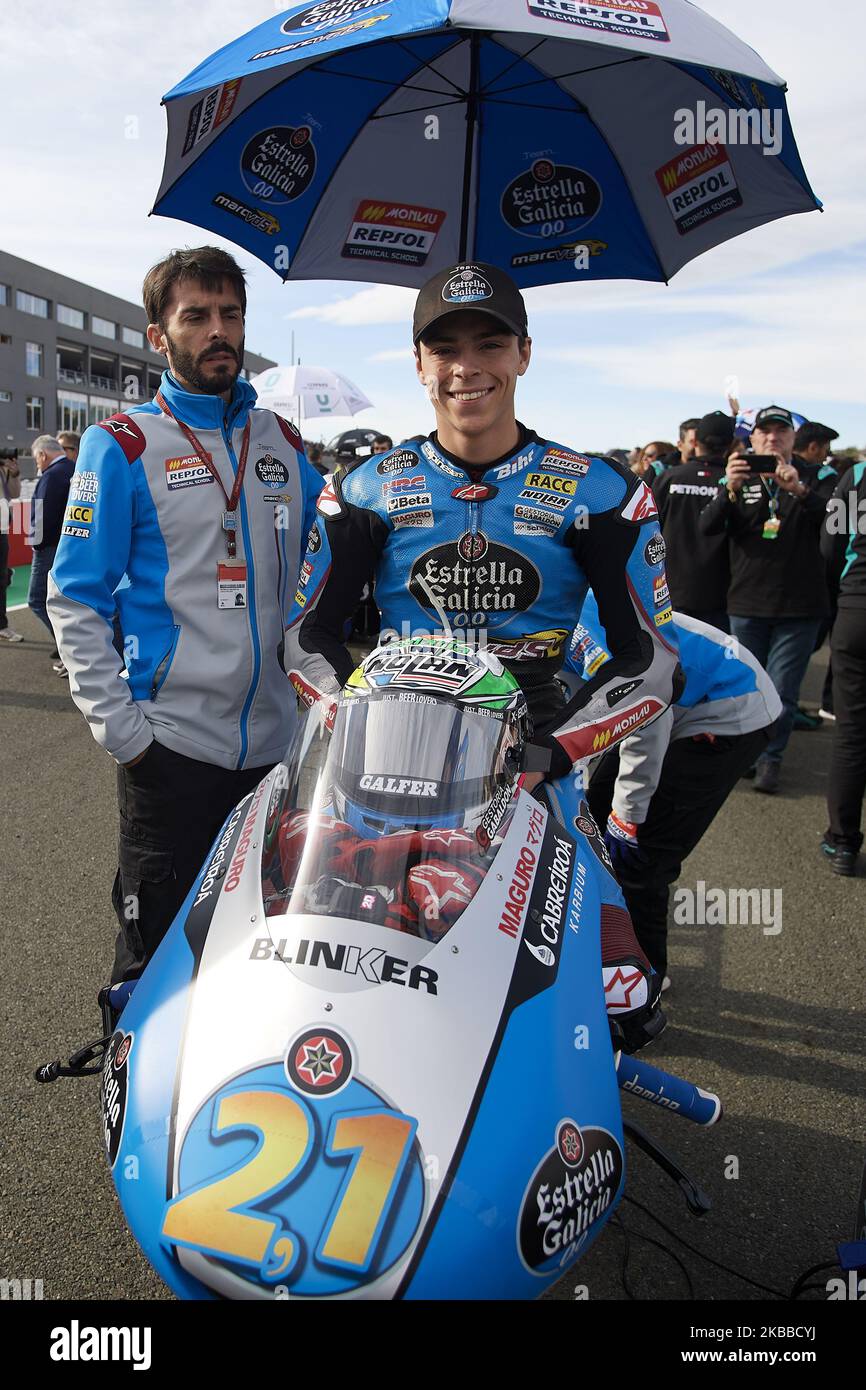 Alonso Lopez (21) of Spain and Estrella Galicia 0,0 Honda during the race of Gran Premio Motul de la Comunitat Valenciana at Ricardo Tormo Circuit on November 17, 2019 in Valencia, Spain. (Photo by Jose Breton/Pics Action/NurPhoto) Stock Photo