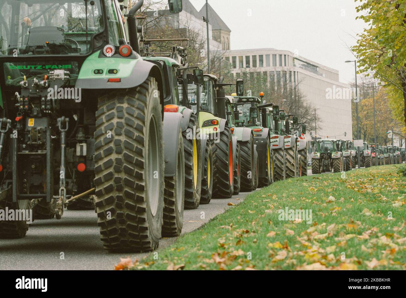 Traffic Chaos as Farmers demonstrate in Colgone and NRW, Germany on 25 November 2019. As far as 500 Tractors takes part in the demonstration in inner city of Cologne, This demonstration is against the agricultural plan of the government and will continue from Cologne to Duesseldorf, then finally to Berlin. (Photo by Ying Tang/NurPhoto) Stock Photo