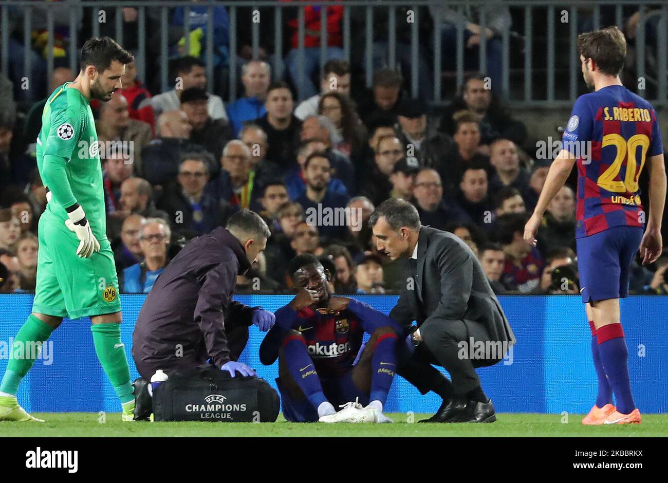 Ousmane Dembele is injured during the match between FC Barcelona and Borussia Dortmund, corresponding to the week 5 of the group stage of the UEFA Champions League, on 27 November 2019, in Barcelona, Spain. -- (Photo by Urbanandsport/NurPhoto) Stock Photo