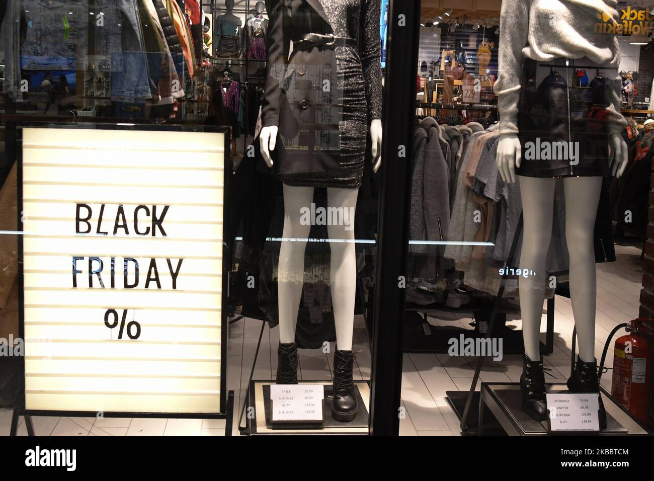 Black friday shop entrance hi-res stock photography and images - Page 2 -  Alamy