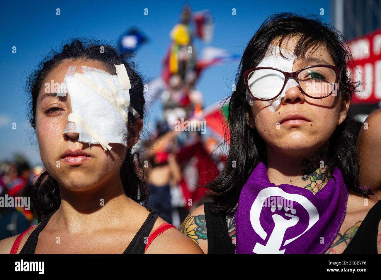 Demonstrators concentrated on 29 November 2019 in the center of the Santiago de Chile, Chile quarreling performant differences against the abuses of the security forces, and the mutilated eyes by the police forces in the protests against the government of Sebatian Pinera (Photo by Federico Rotter/NurPhoto) Stock Photo