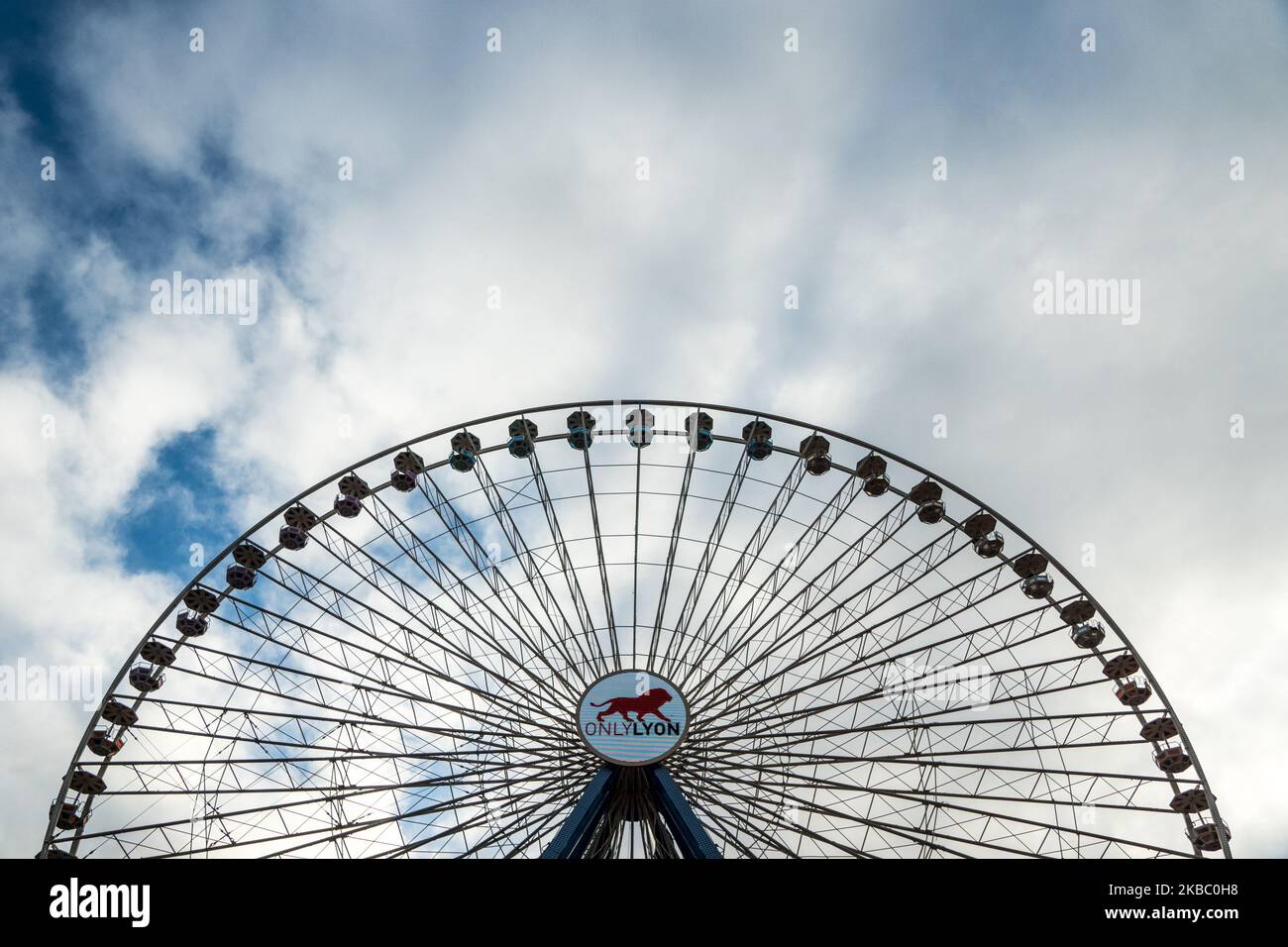 The Ferris wheel carousel was installed at Place Bellecour in Lyon, France, on December 1, 2019. (Photo by Nicolas Liponne/NurPhoto) Stock Photo