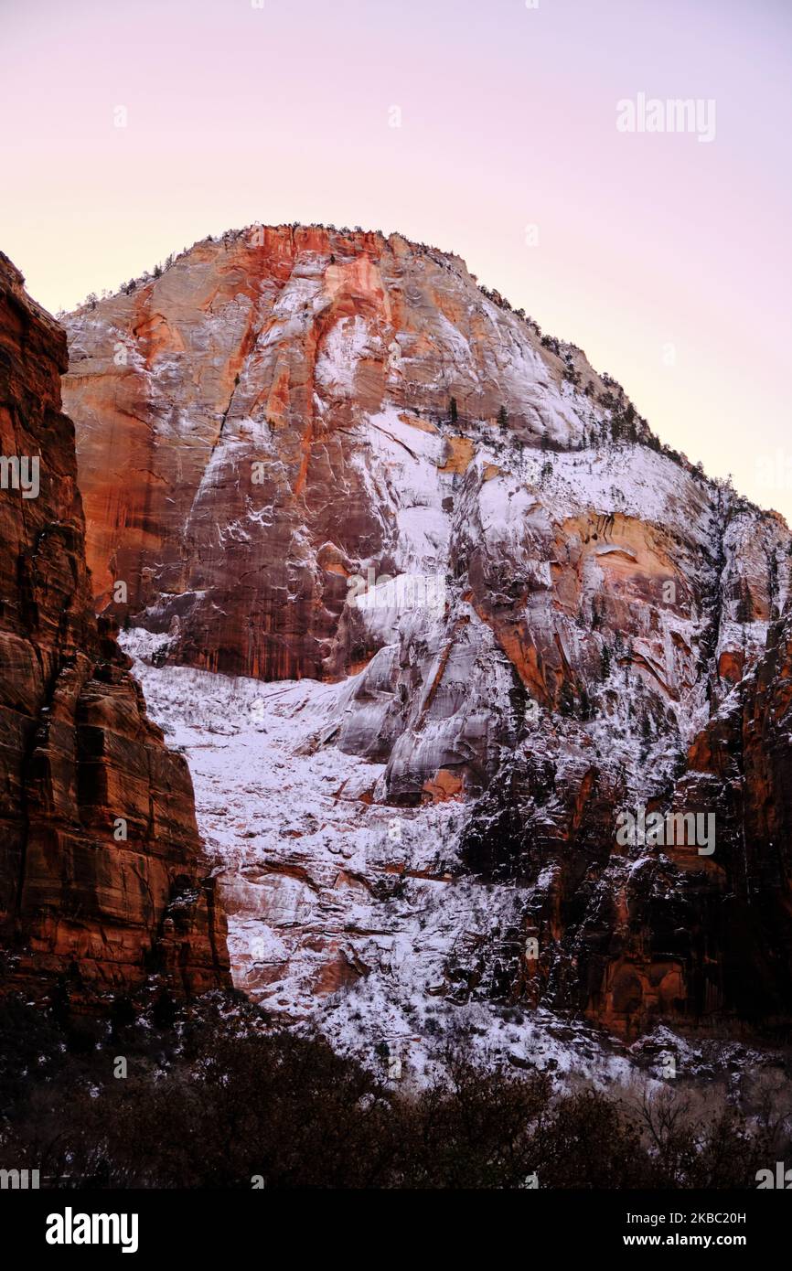 Weeping Rock Zions National Park with snow and a cloudless sky during